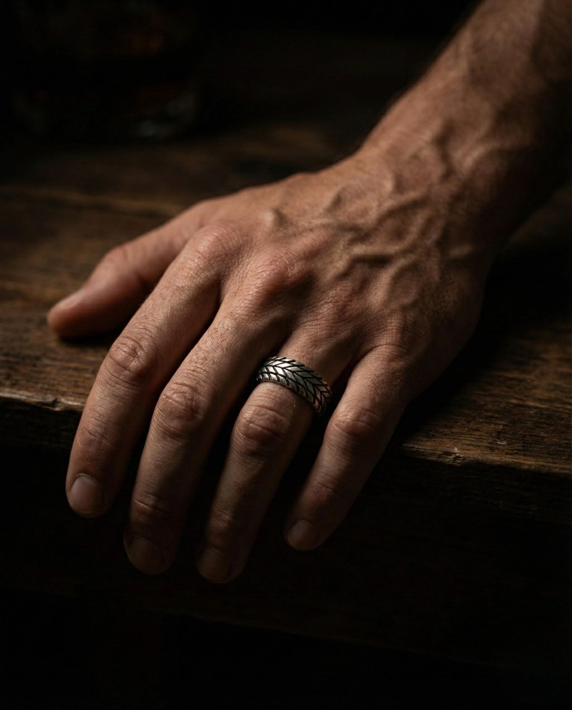 Lastik Desenli Yüzük – Gümüş Unisex Alyans