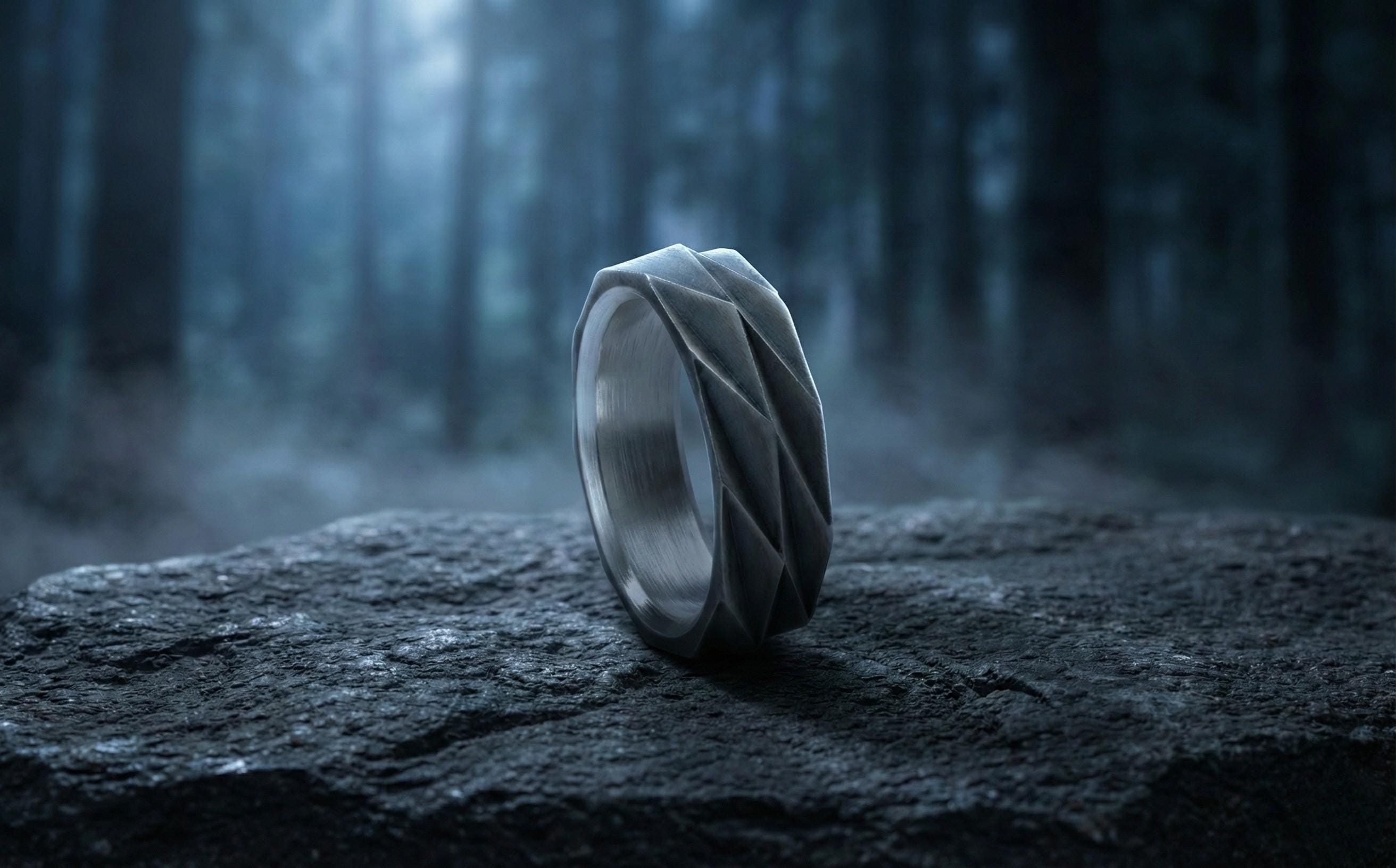 925 Ayar Gümüş Fasetli Yüzük – Unisex Geometrik Açılı Alyans