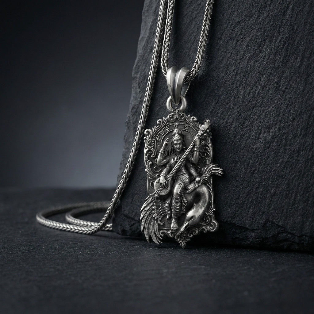 Saraswati Tanrıçası Gümüş Kolye Ucu Hindu Takısı