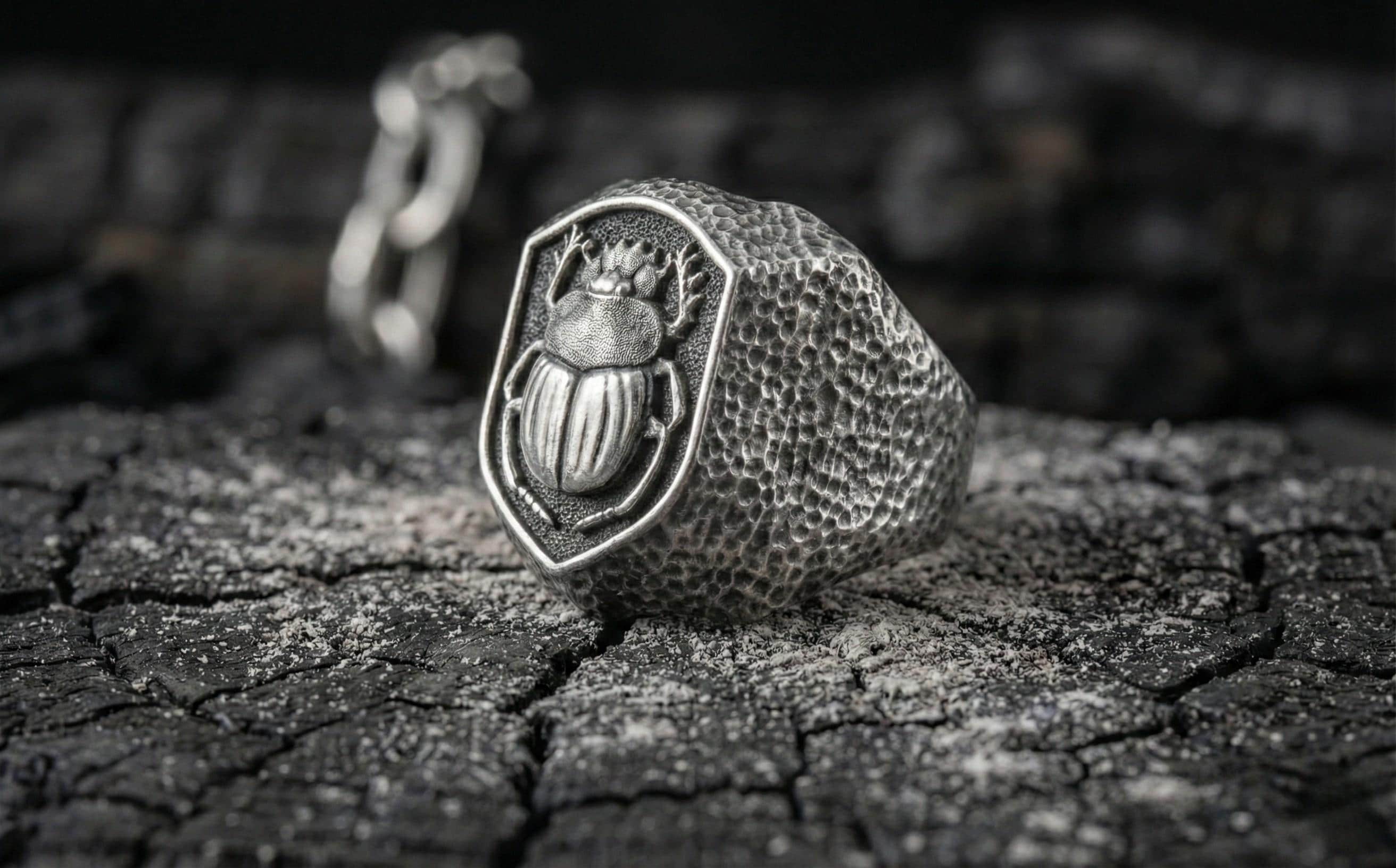 925 Gümüş Mısır Böceği Motifli Yüzük