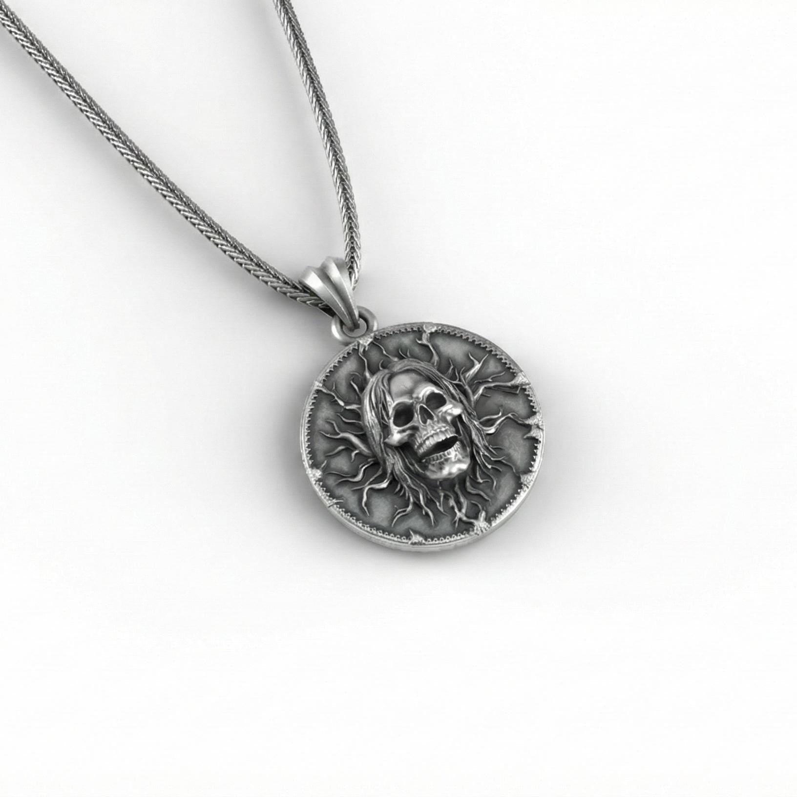 Gotik Kafatası Gümüş Korku Temalı Kolye