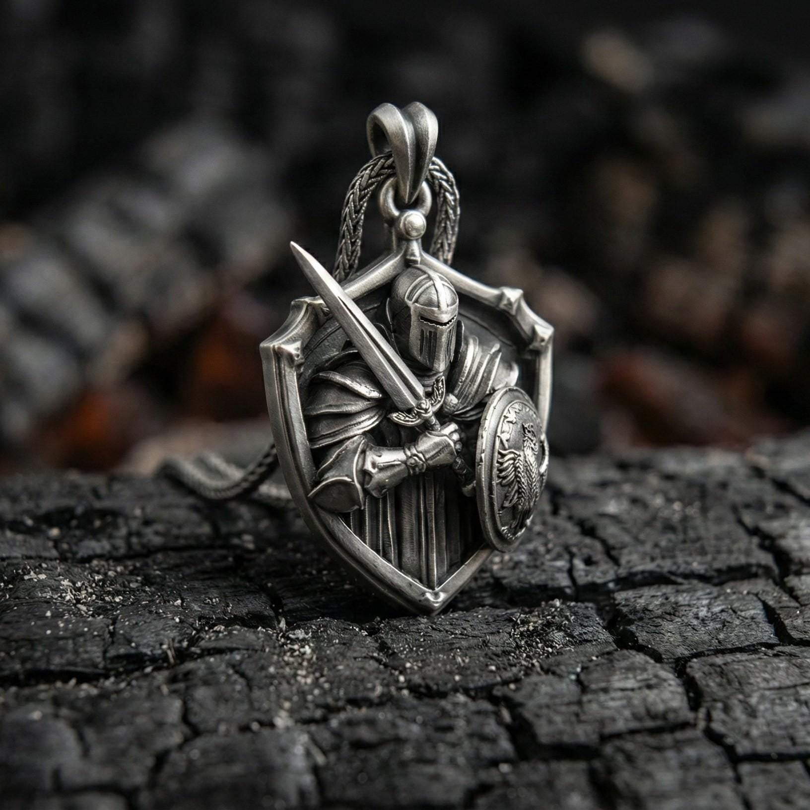 Şövalye Kalkanı Gümüş Kolye Ortaçağ Savaşçı Takısı