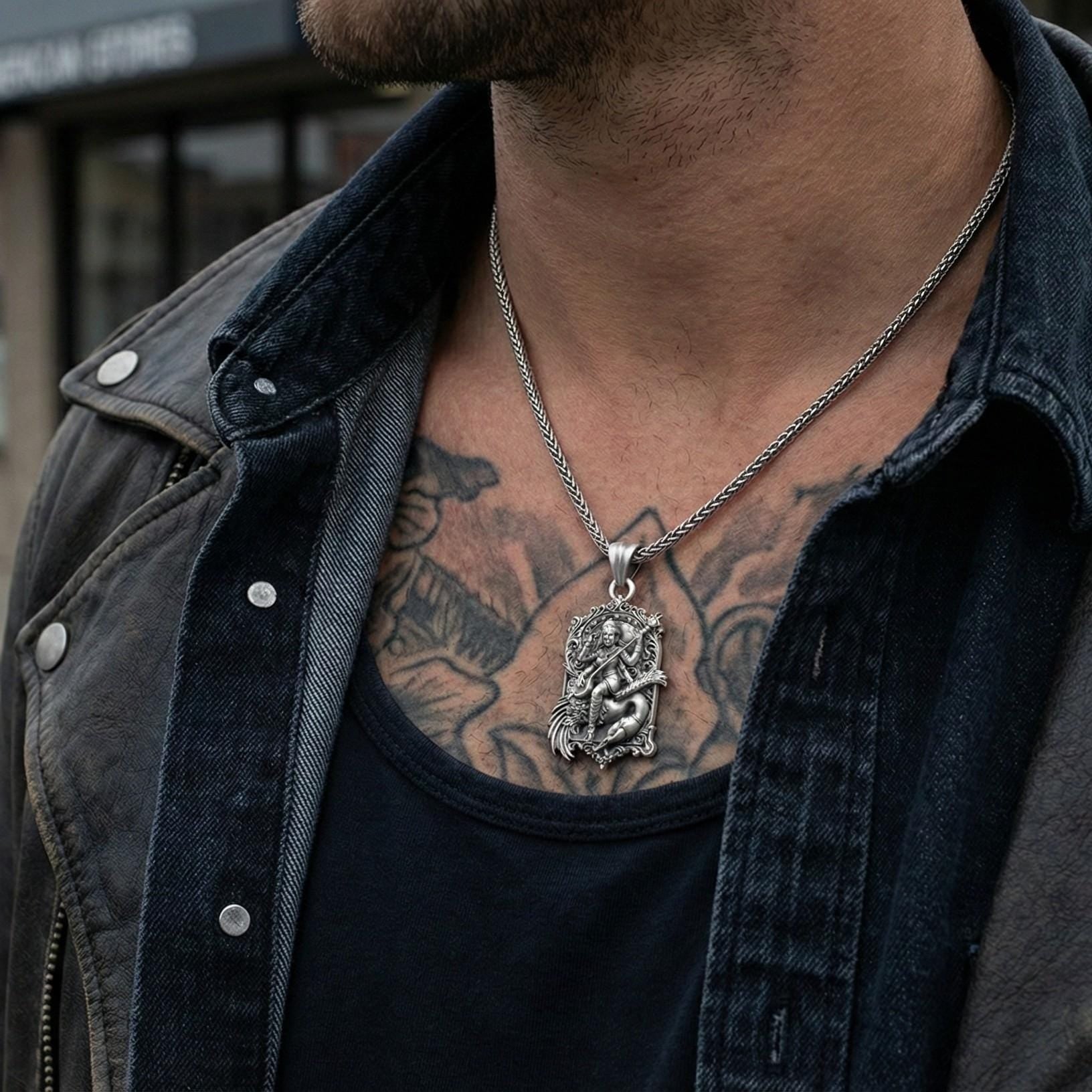 Saraswati Tanrıçası Gümüş Kolye Ucu Hindu Takısı