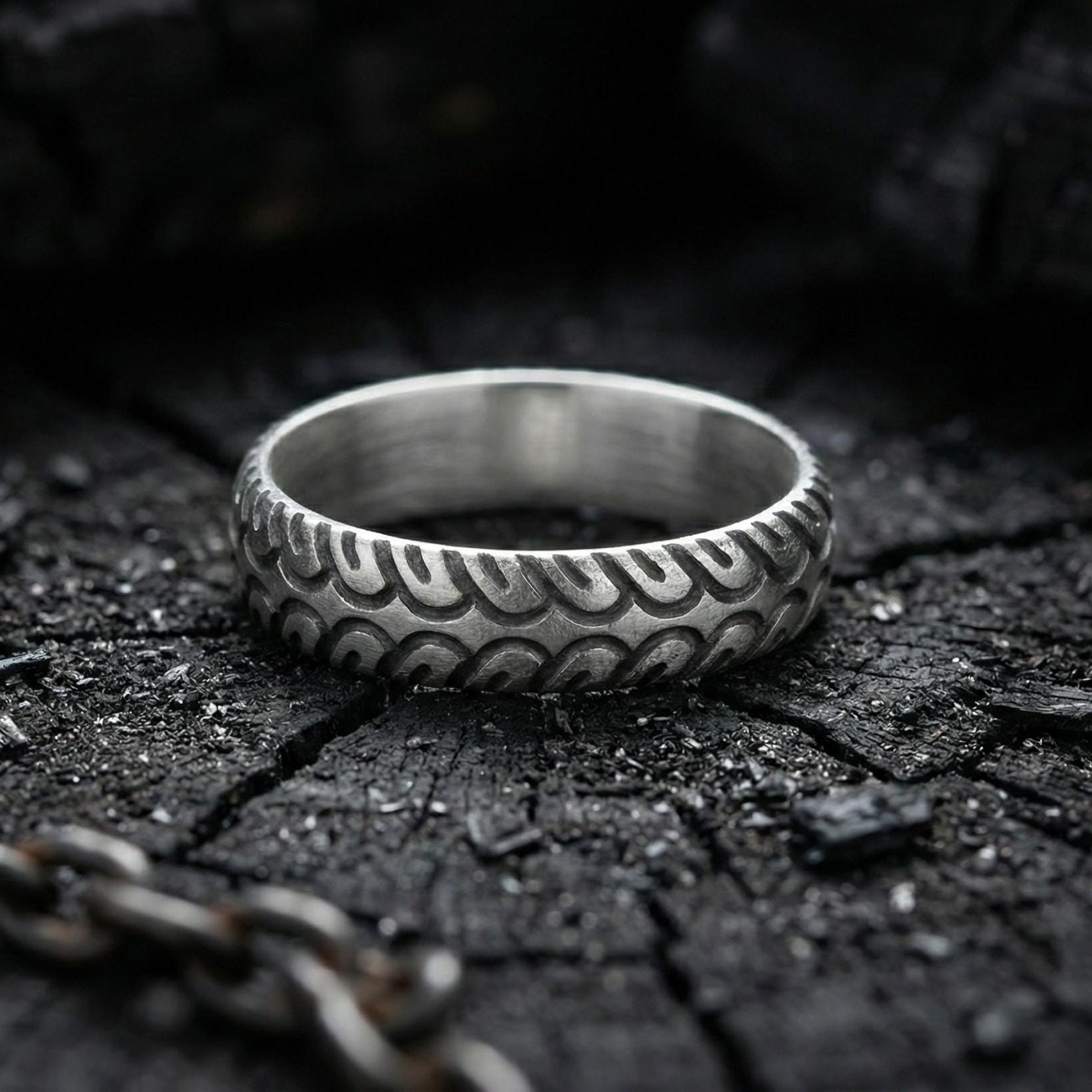 925 Ayar Gümüş Arazi Lastiği Desenli Unisex Yüzük