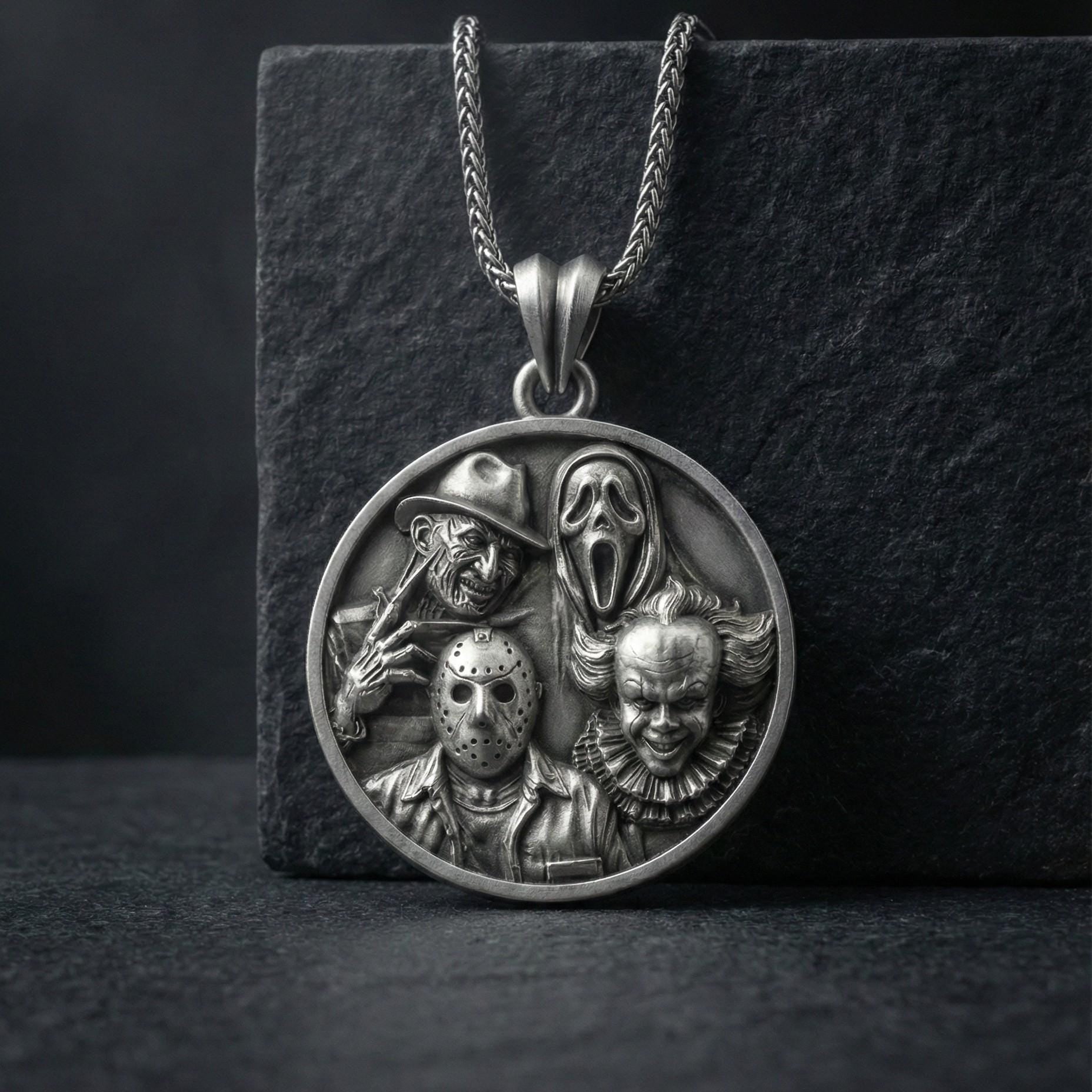 Gümüş Korku Filmi Karakterleri Kolyesi