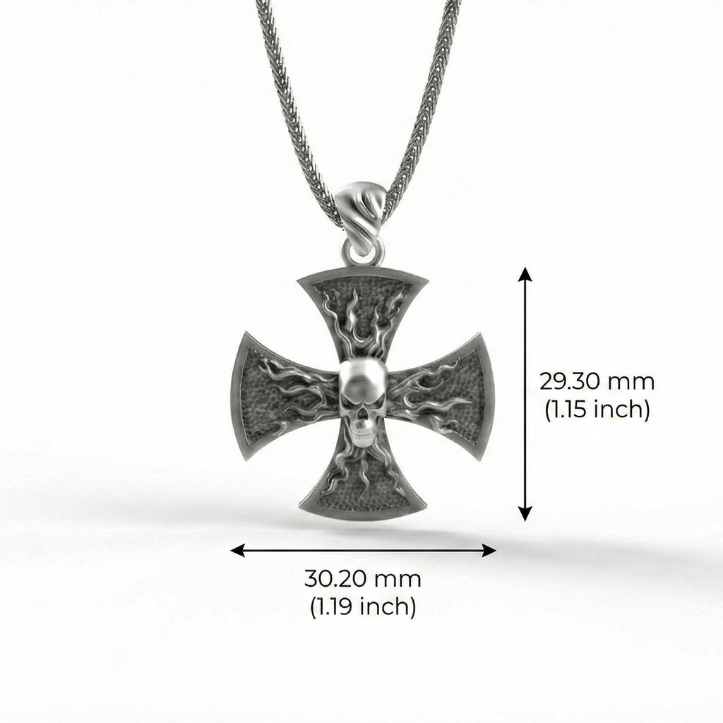 Oksitlenmiş Gümüş Kafatası Haç Kolye Gotik Alev Desenli Gösterişli Takı