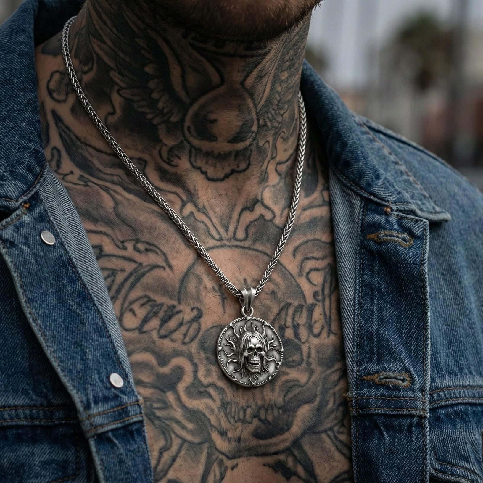 Gotik Kafatası Gümüş Korku Temalı Kolye