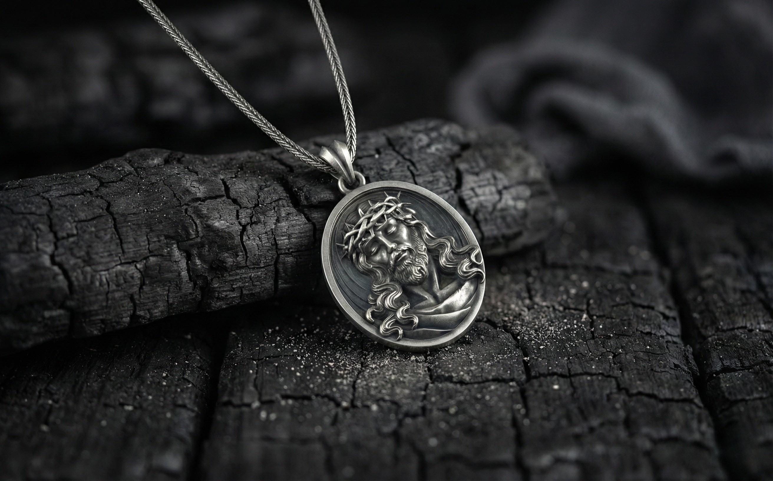 Gümüş İsa Mesih Madalyon Kolye Hristiyan Dini Takı