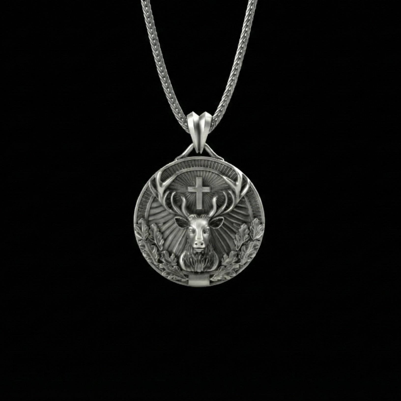 Aziz Hubertus Geyik Kolye Ucu Oksitlenmiş Gümüş Hristiyan Avcılık Sembolü Takı