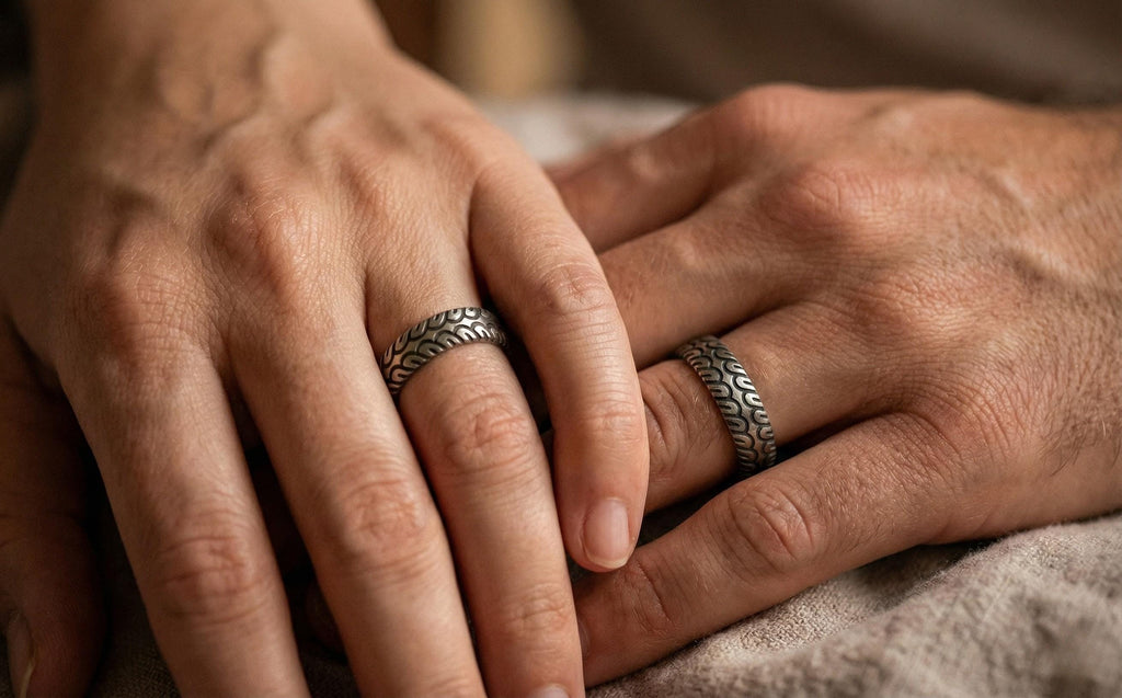 925 Ayar Gümüş Arazi Lastiği Desenli Unisex Yüzük