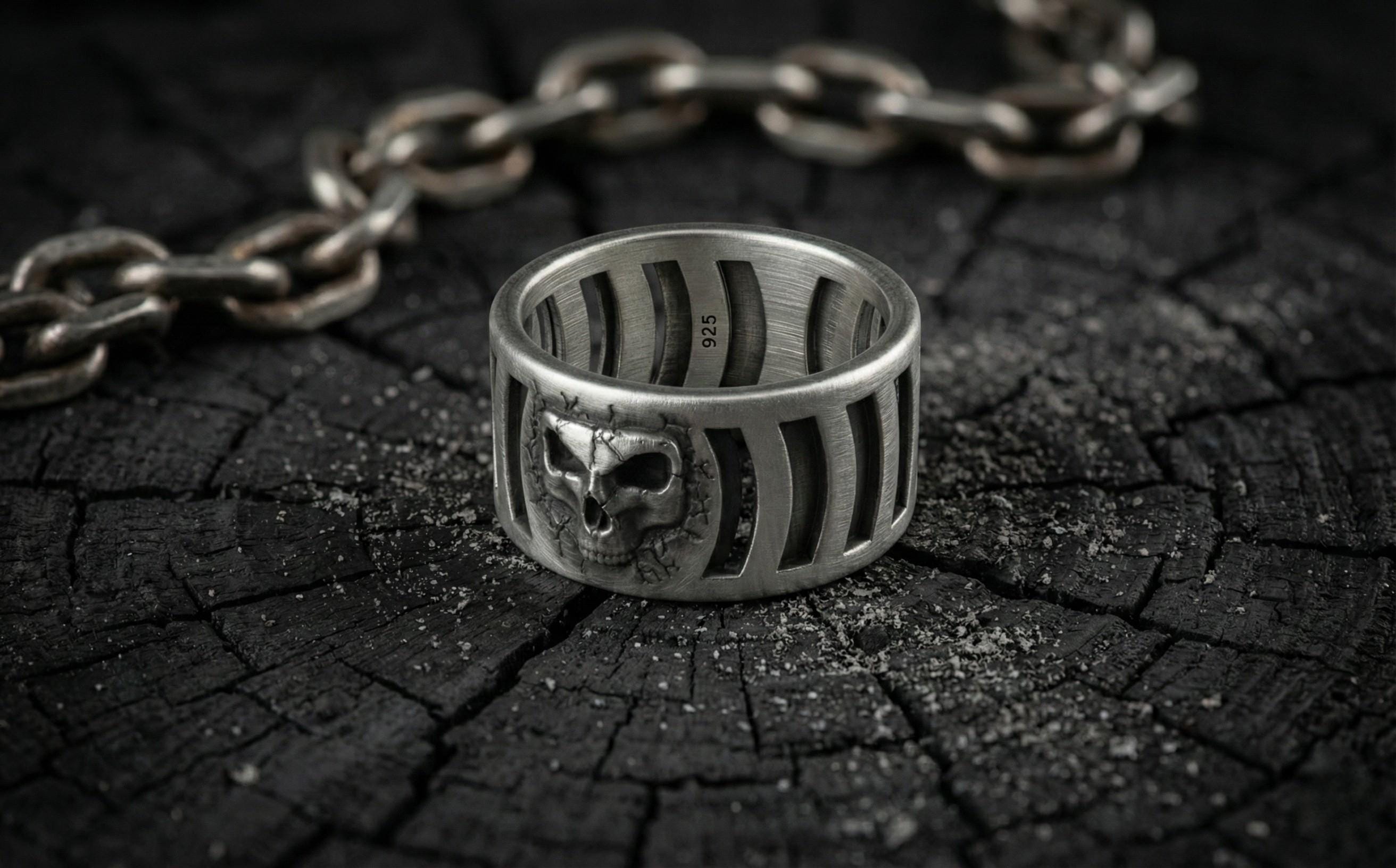 925 Ayar Gümüş Kafatası Yüzüğü – Erkekler için Oksitlenmiş Gotik Kafes Tarzı Yüzük