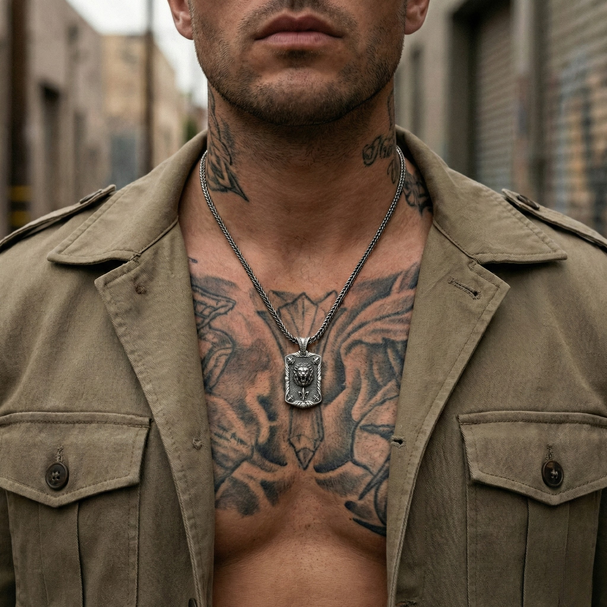 Aslan Kolye: El Yapımı Gotik Oksitli Gümüş Erkekler İçin