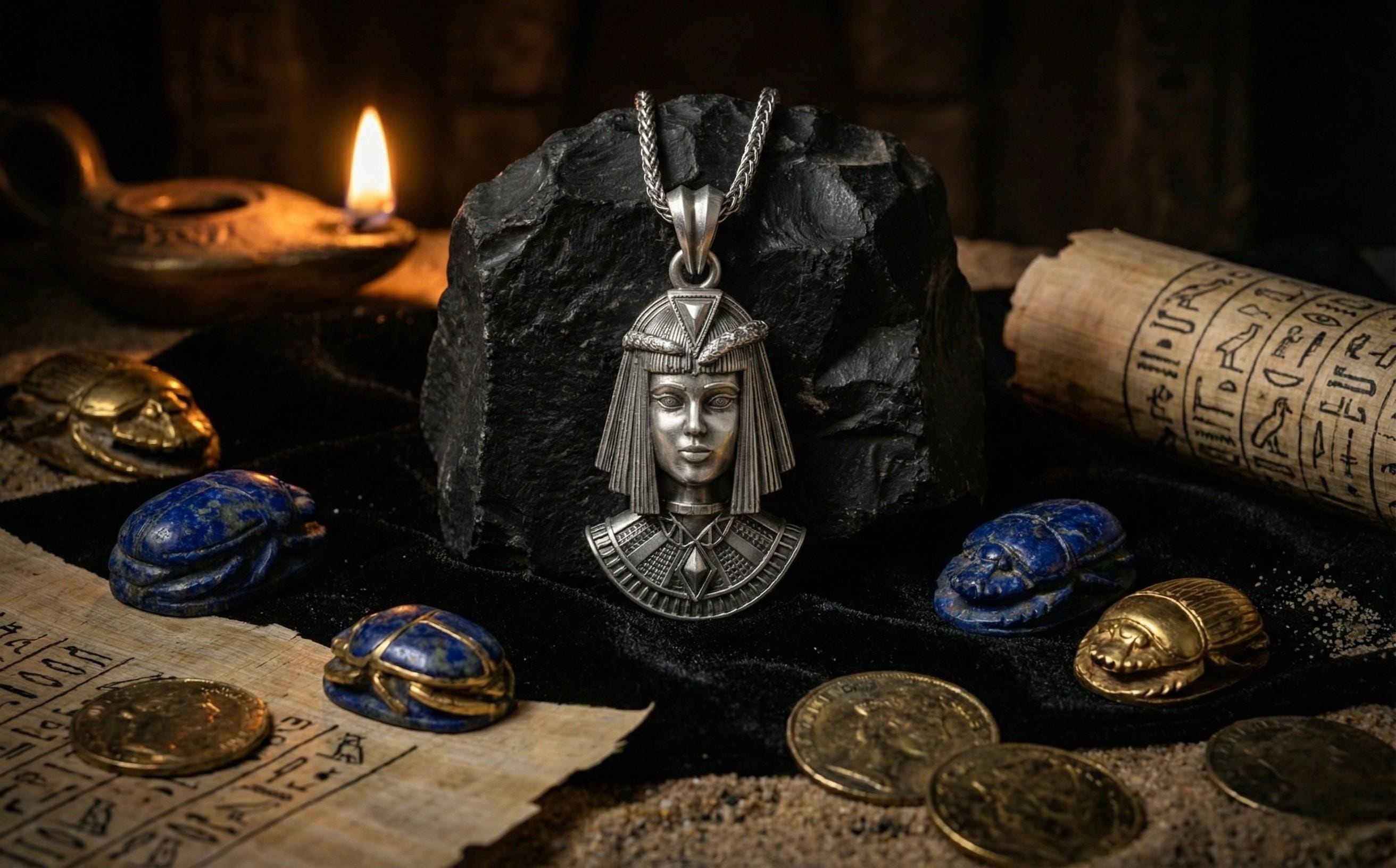 Kleopatra Kolye Gümüş Antik Mısır Kraliçesi Takısı