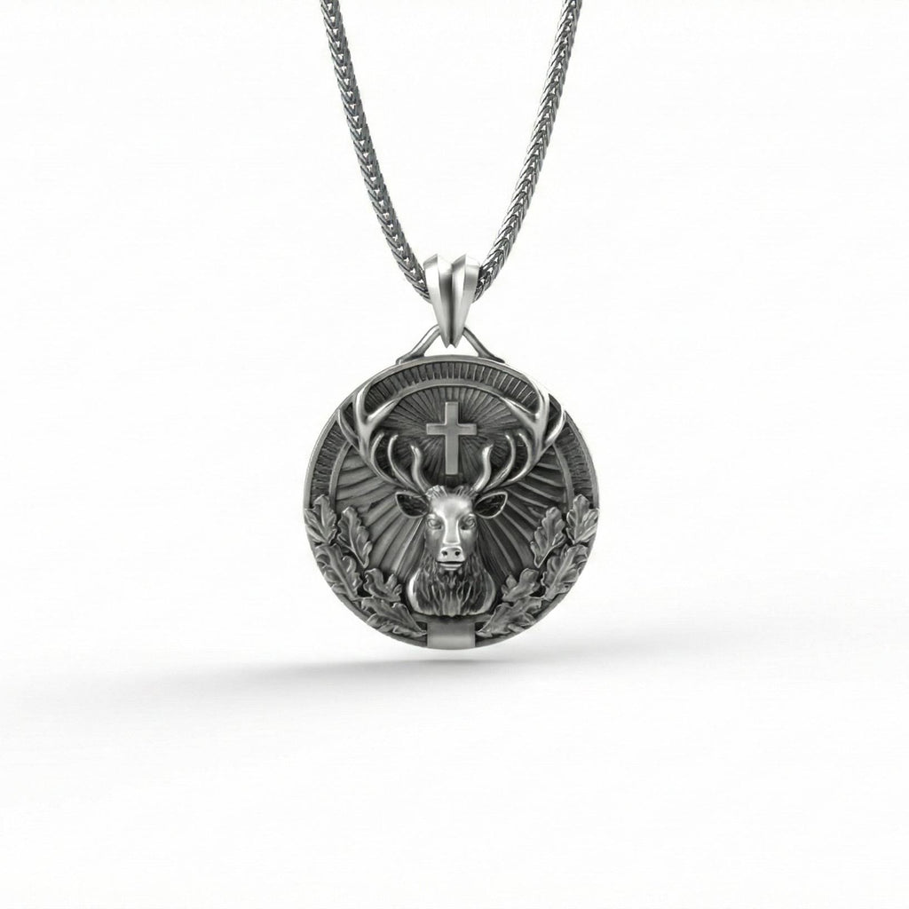 Aziz Hubertus Geyik Kolye Ucu Oksitlenmiş Gümüş Hristiyan Avcılık Sembolü Takı