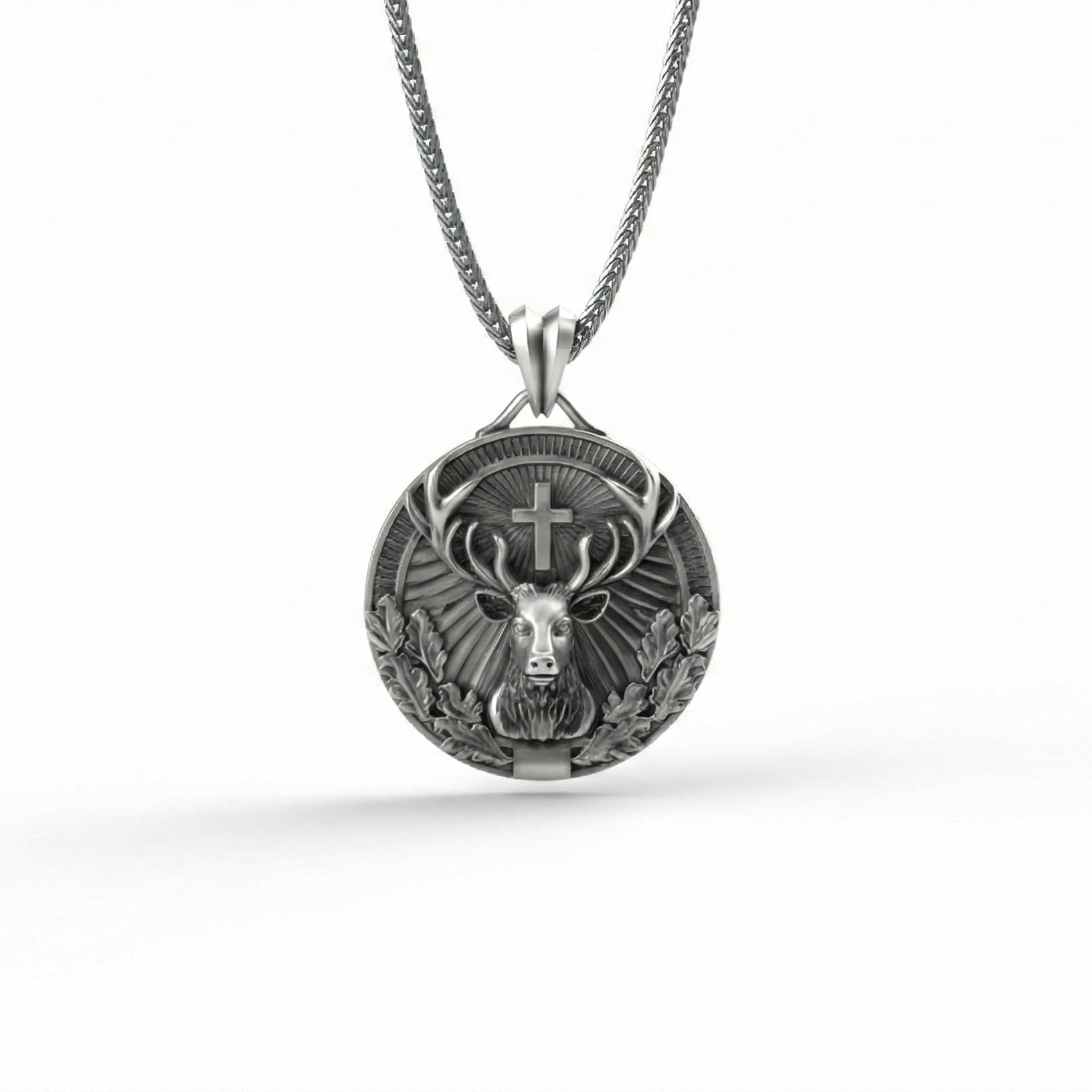 Aziz Hubertus Geyik Kolye Ucu Oksitlenmiş Gümüş Hristiyan Avcılık Sembolü Takı