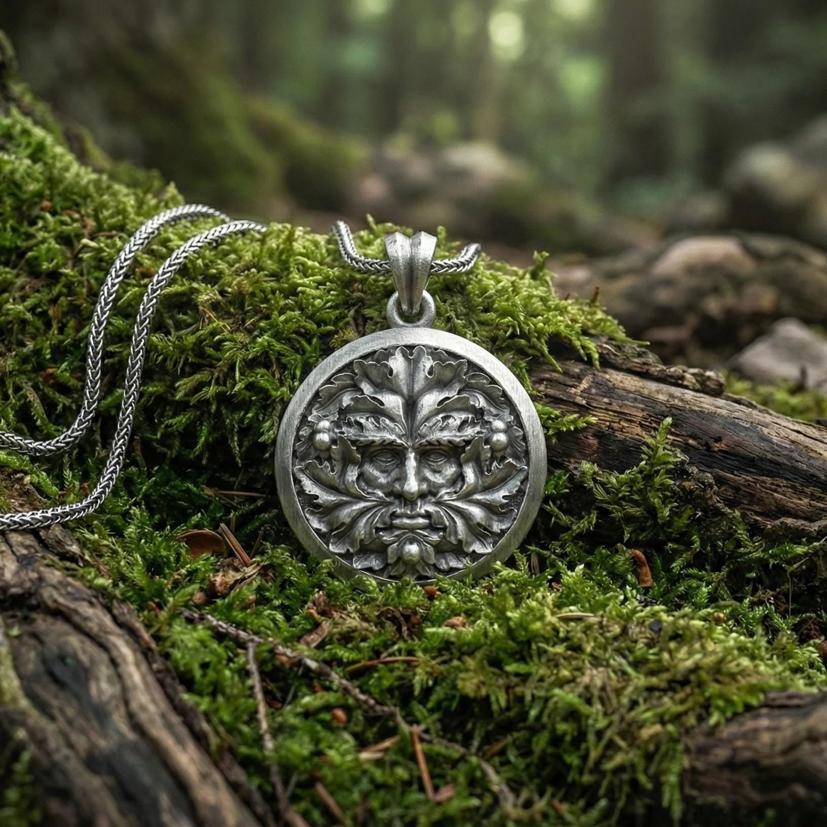 Oksitlenmiş Gümüş Yeşil Adam Orman Ruhu Kolye Ucu