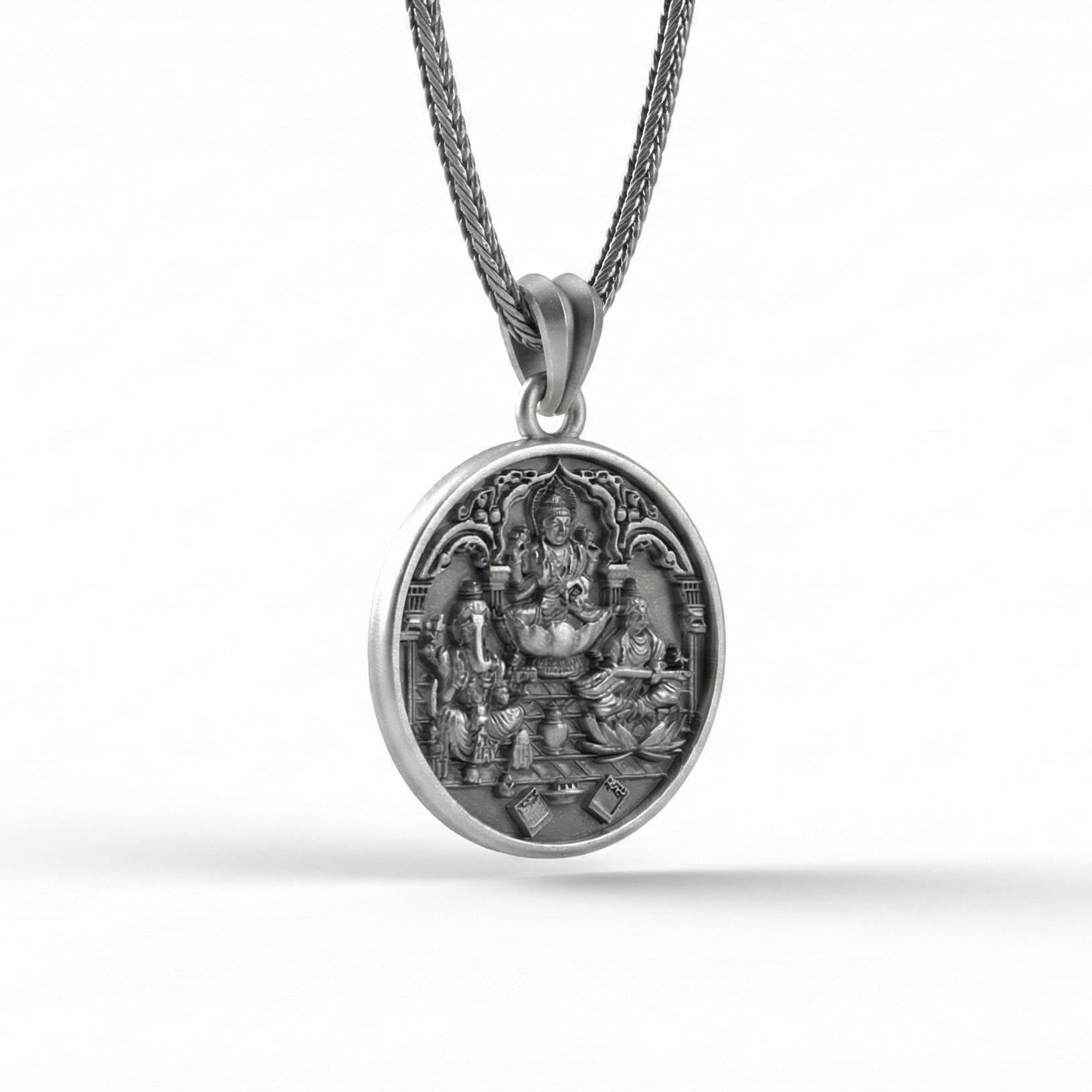 Lakshmi Ganesh Saraswati Kolyesi Oksitlenmiş Gümüş Hindu Takısı