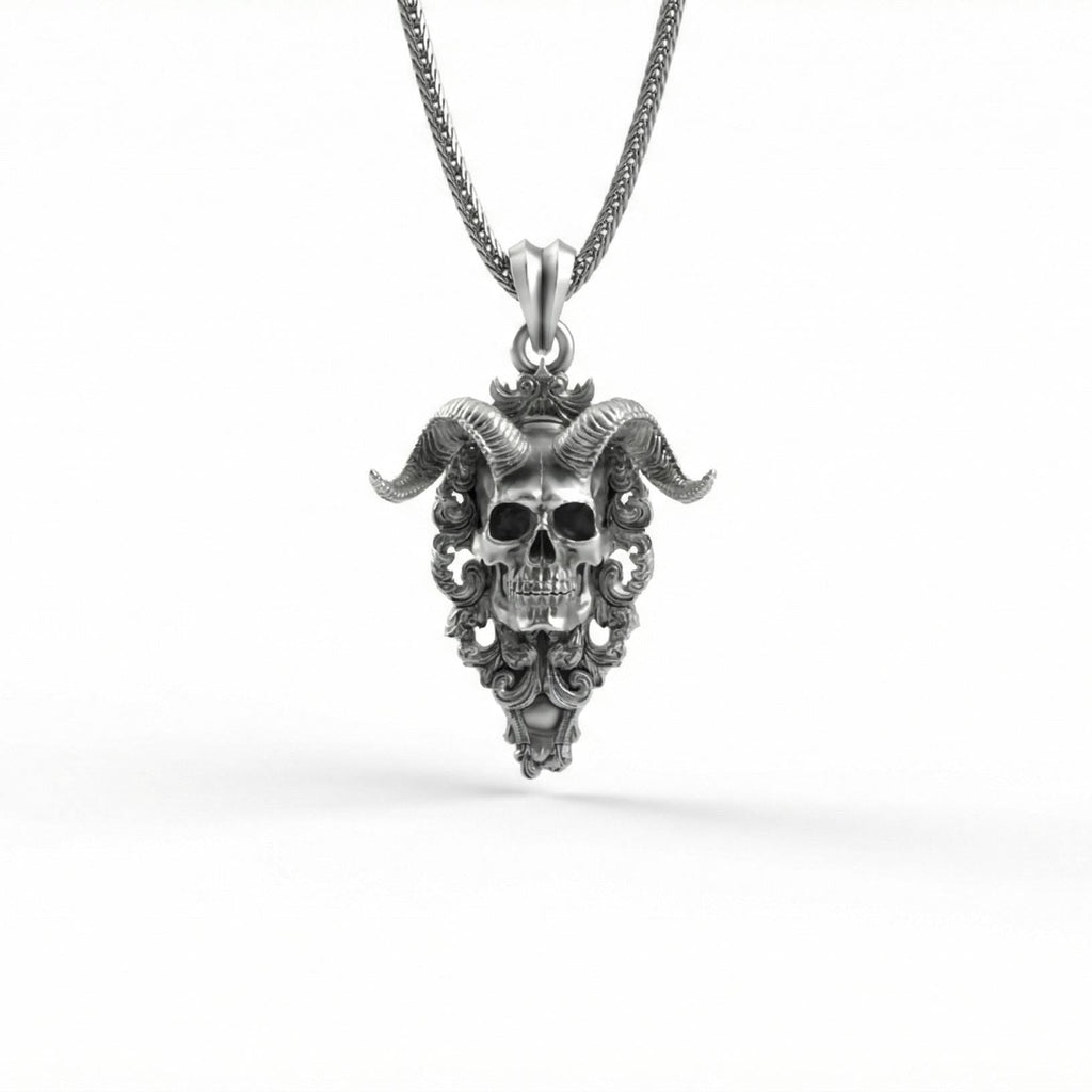 Boynuzlu Şeytan Kafatası Gümüş Kolye