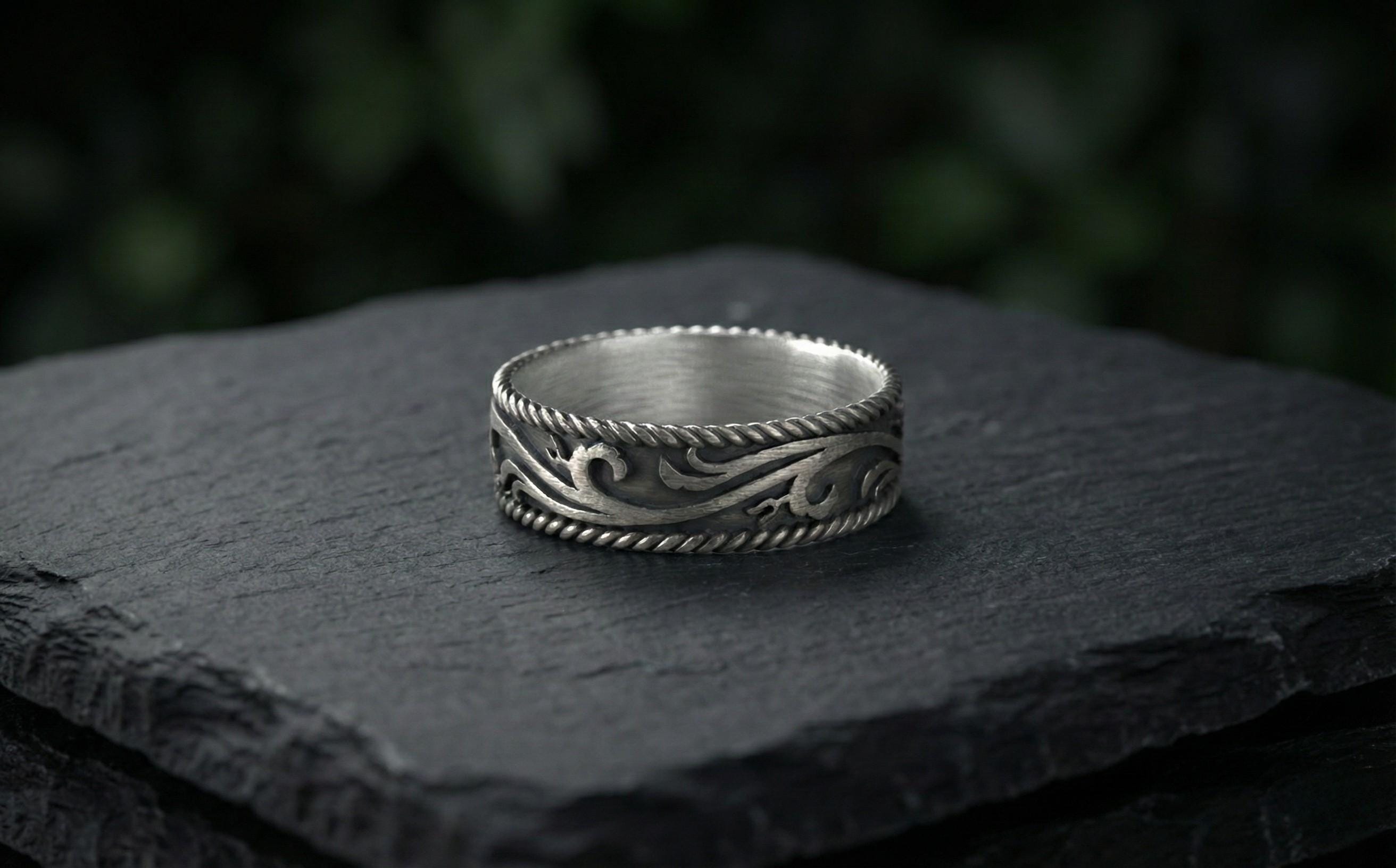 Oyma Sarmaşık Tasarımlı Gümüş Çift Yüzükleri