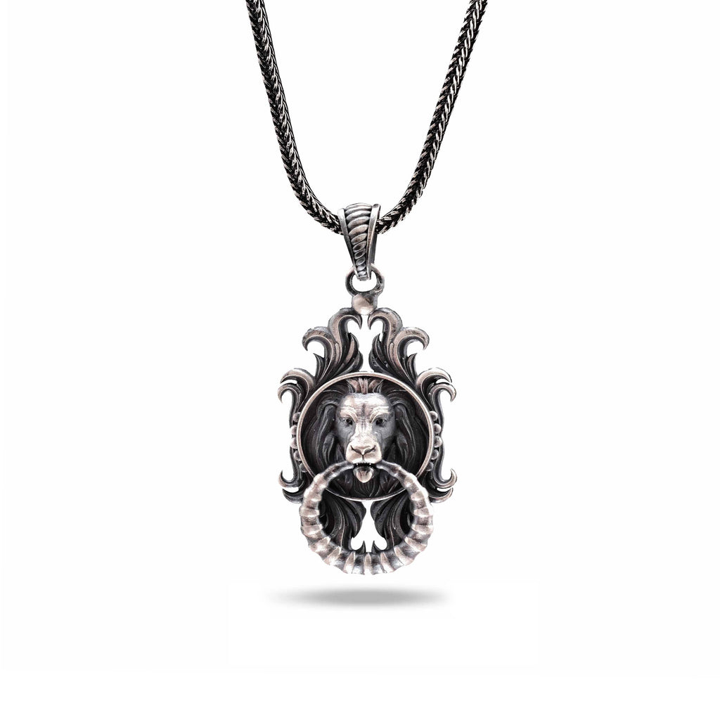 Gotik Aslan Kolye - El Yapımı Oksitli 925 Ayar Gümüş