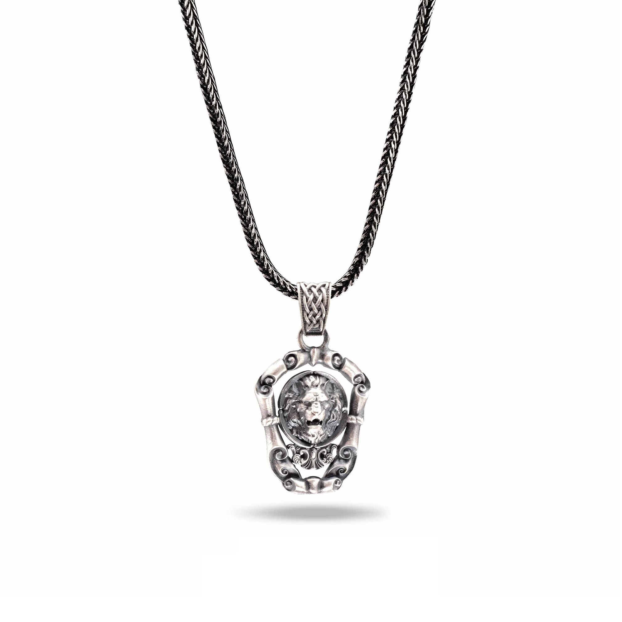 Aslan Kolye: Oksitli 925 Ayar Gümüş - El Yapımı Erkek Takısı