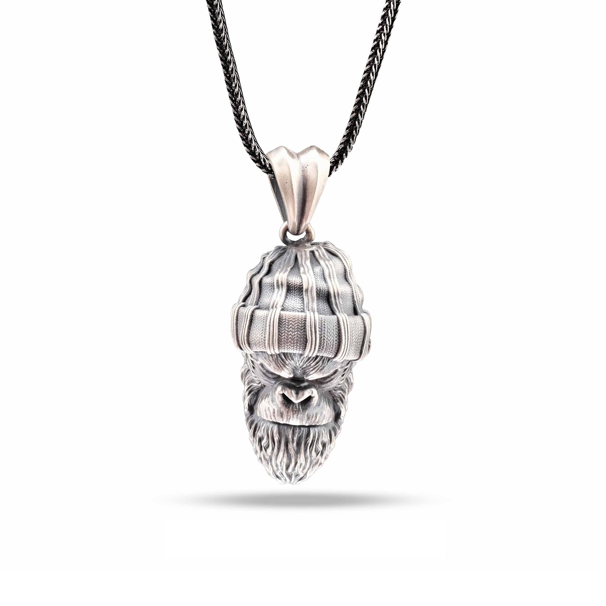 925 Ayar Gümüş Goril Kolye: El Yapımı Oksitli Erkek Kolyesi