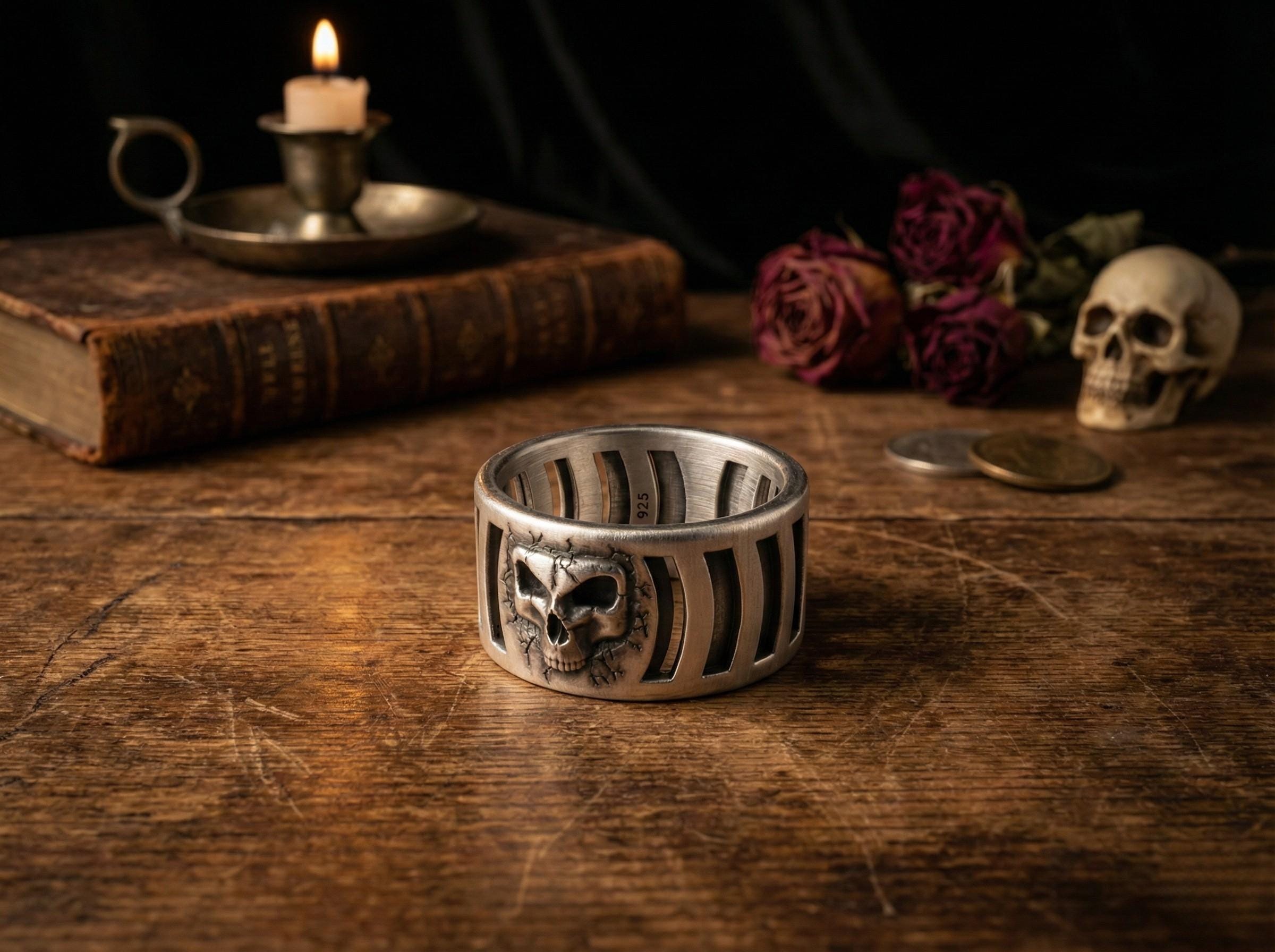 925 Ayar Gümüş Kafatası Yüzüğü – Erkekler için Oksitlenmiş Gotik Kafes Tarzı Yüzük
