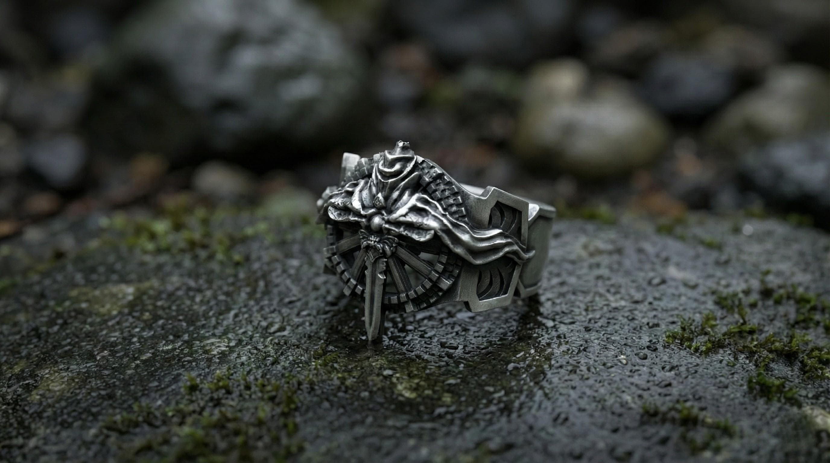 Gümüş Şövalye Yüzük – Kılıç Detaylı Ortaçağ Temalı Takı