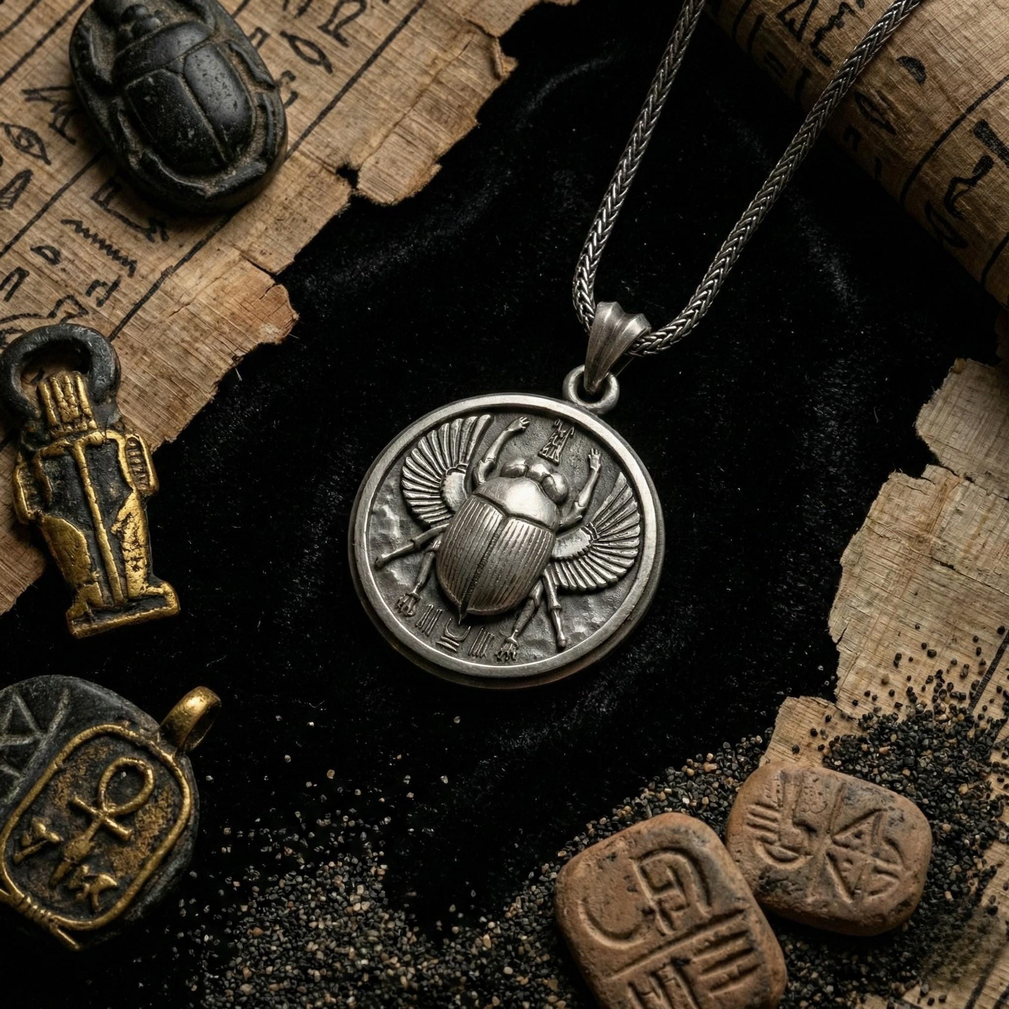 Mısır Böceği Gümüş Kolye Antik Mısır Temalı Takı