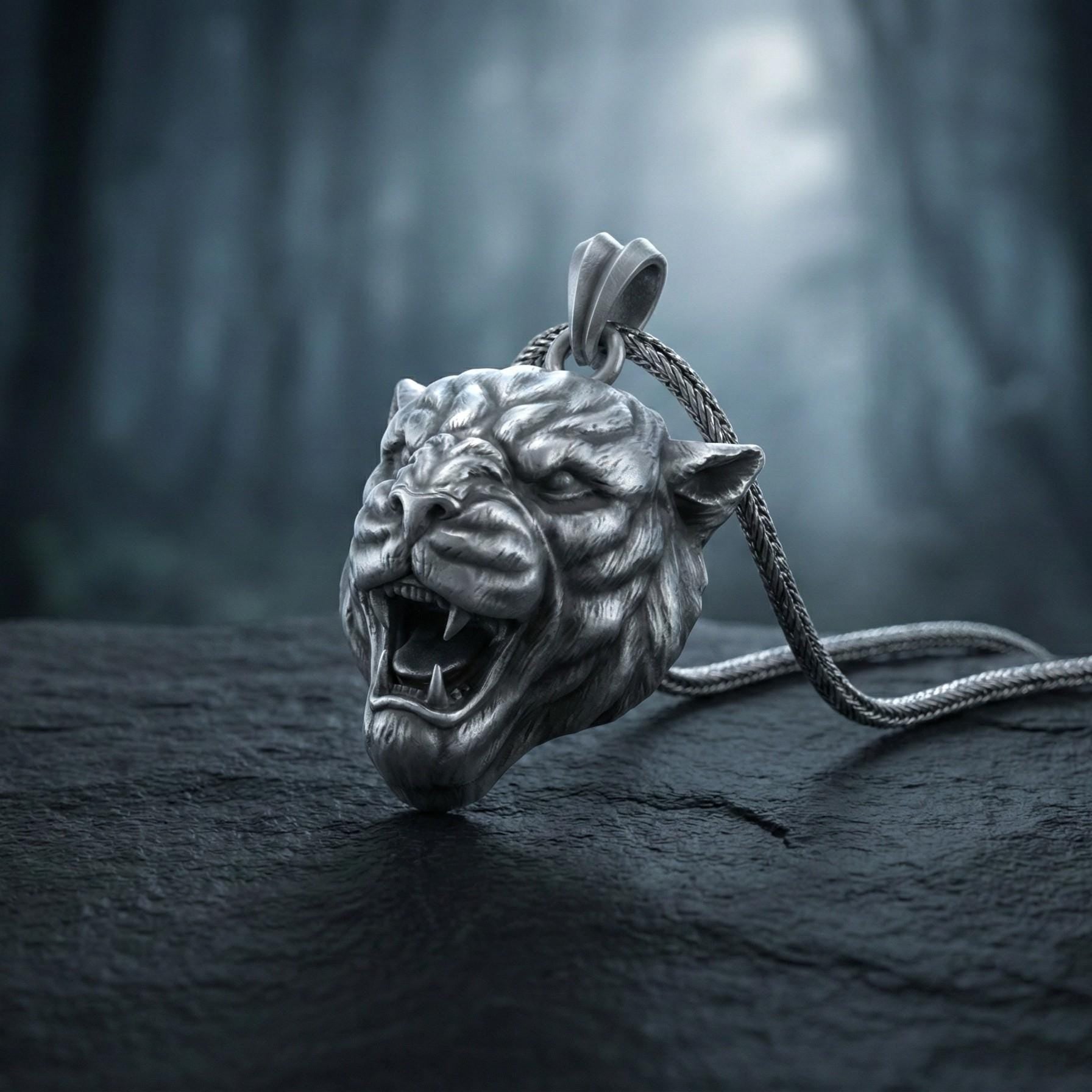 Oksitlenmiş Gümüş Kaplan Başlı Kolye Ucu