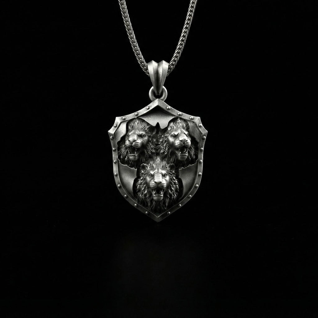 Üç Aslan Kalkan Kolye Ucu Oksitlenmiş Gümüş Takı