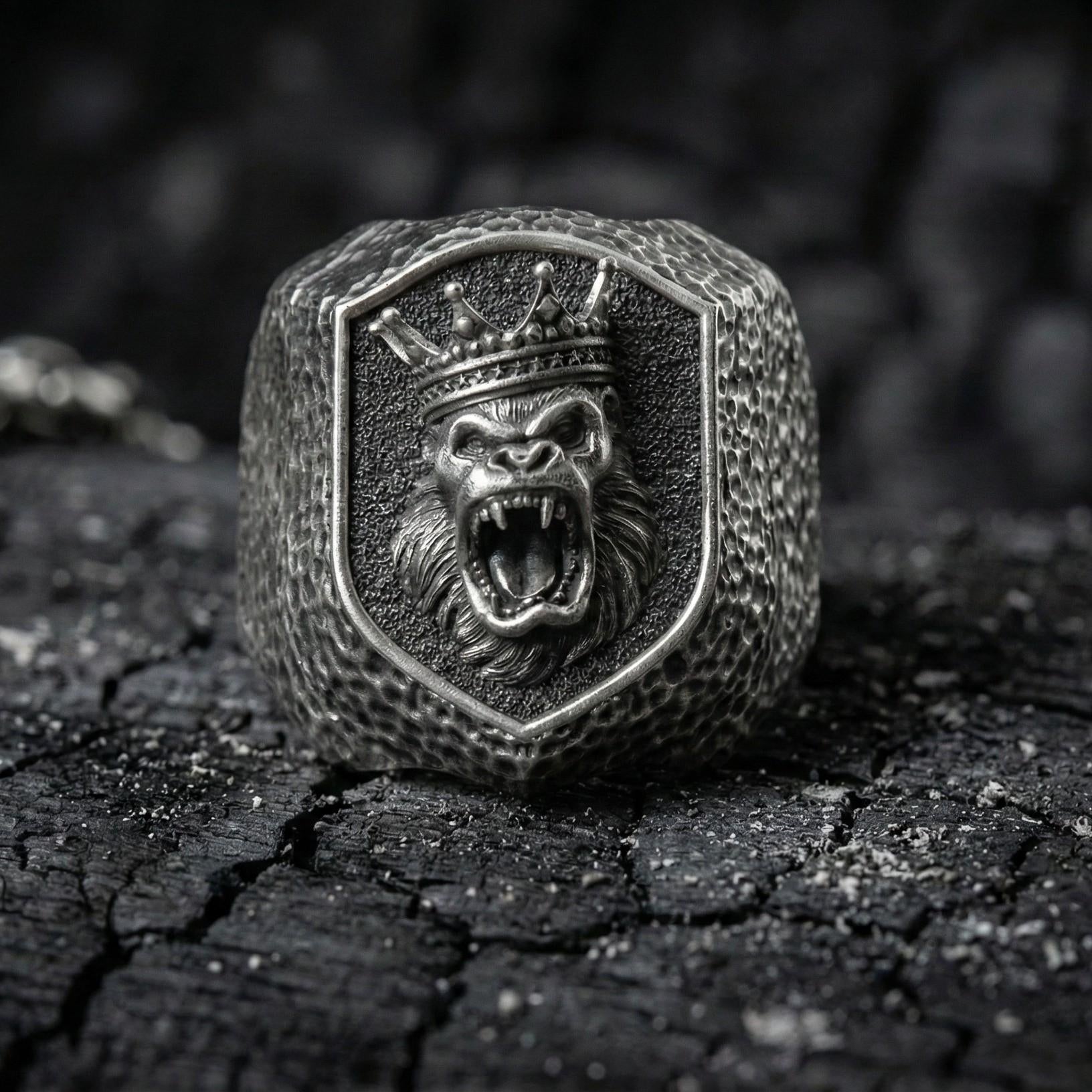 Taçlı Kral Goril Yüzüğü – Unisex Gümüş Hayvan Figürlü Yüzük