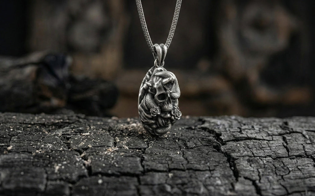 Gümüş Yılan Ve Kafatası Kolye Gotik Tak