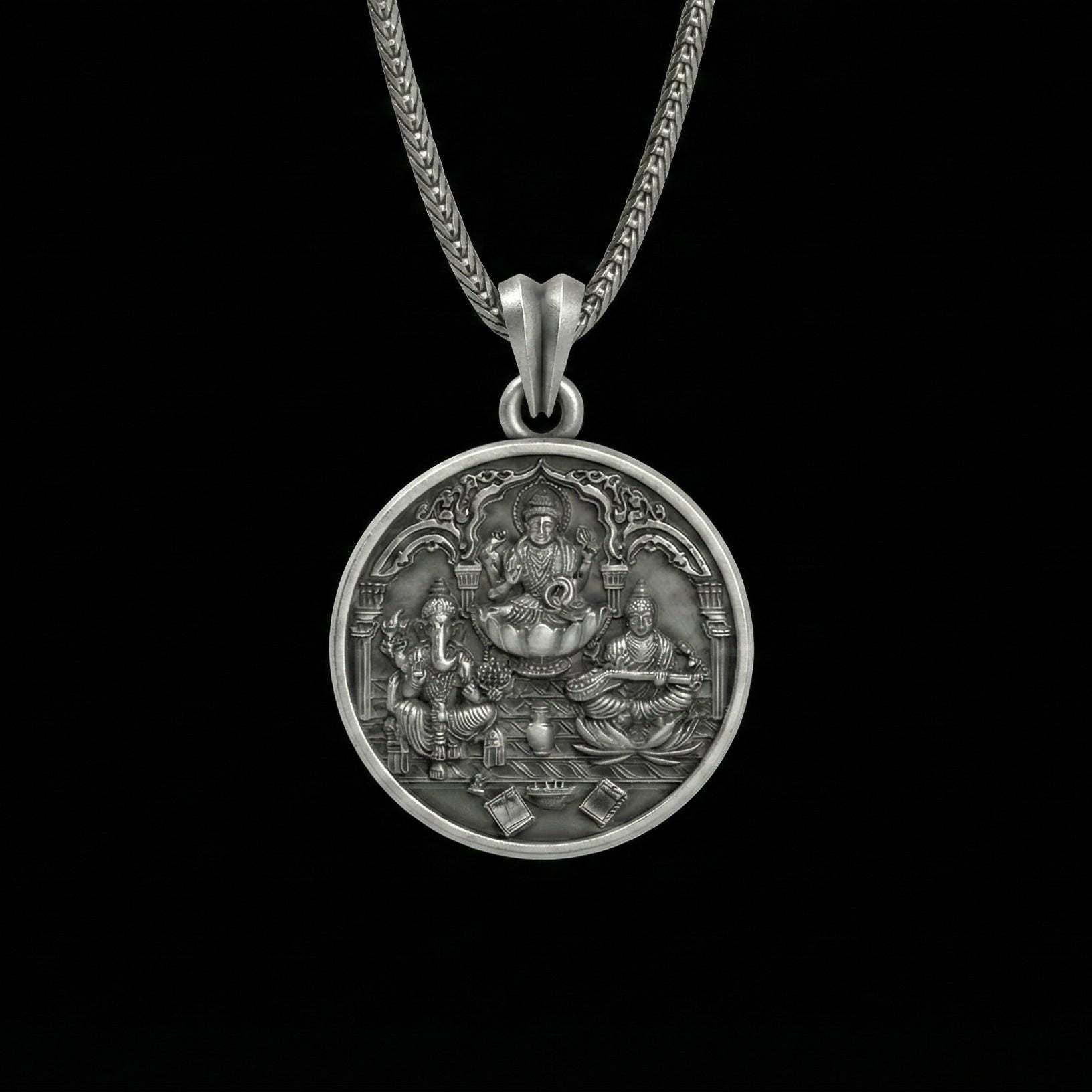 Lakshmi Ganesh Saraswati Kolyesi Oksitlenmiş Gümüş Hindu Takısı