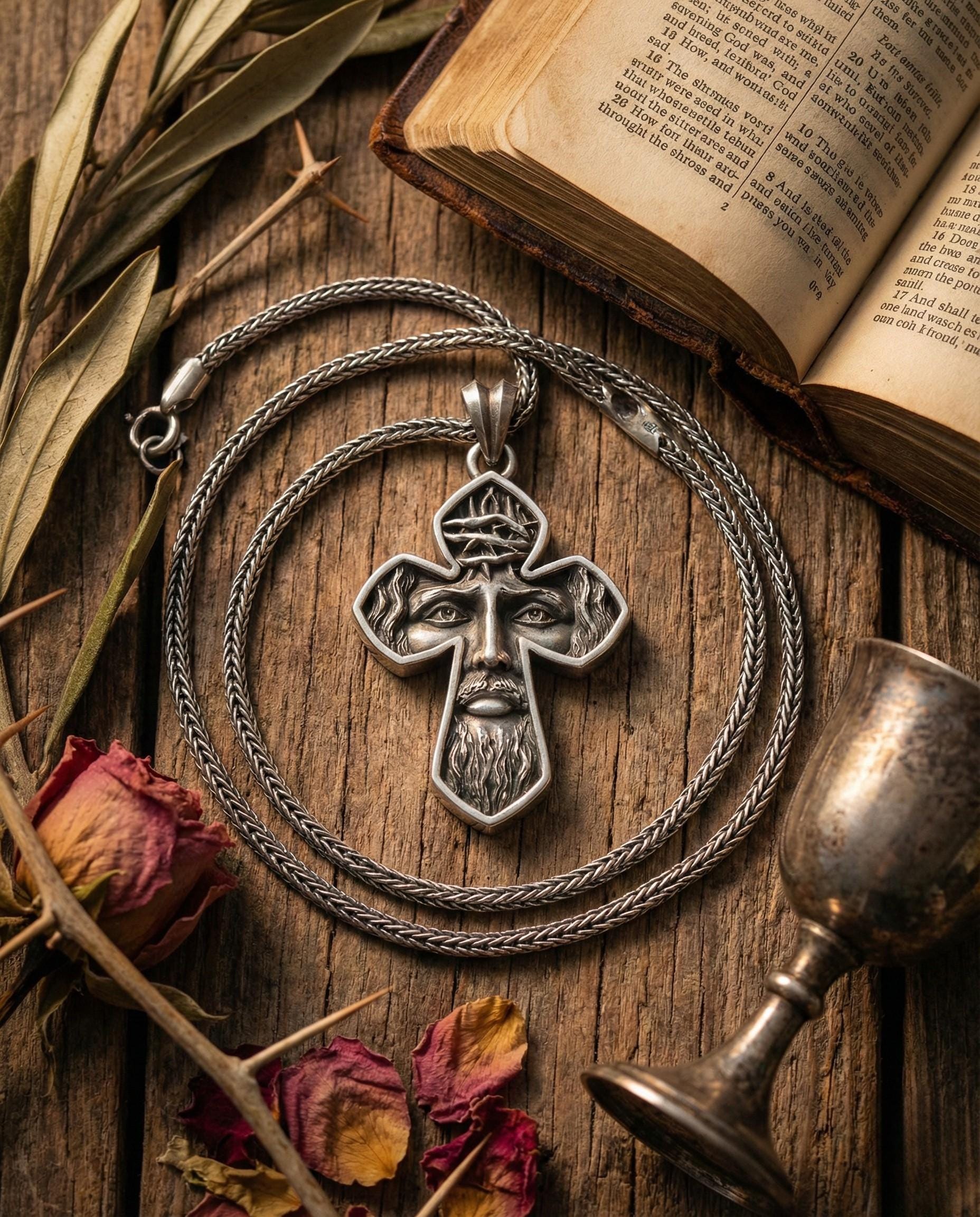 Gümüş İsa Yüzü Haç Kolye Ucu Hristiyan İnanç Takısı