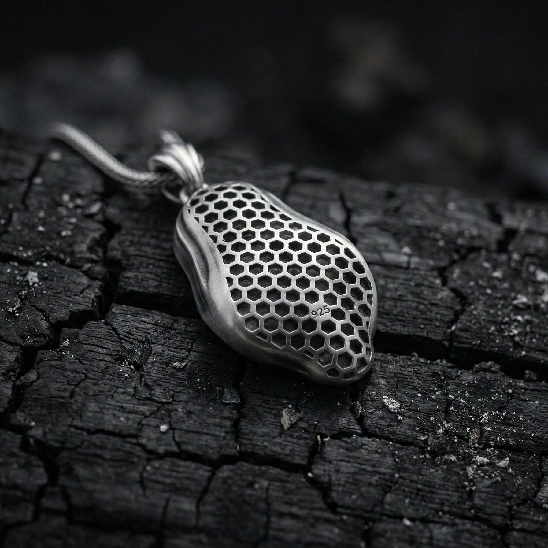 Dua Eden Meryem Ana Kolye, Oksitlenmiş Gümüş Dini Takı