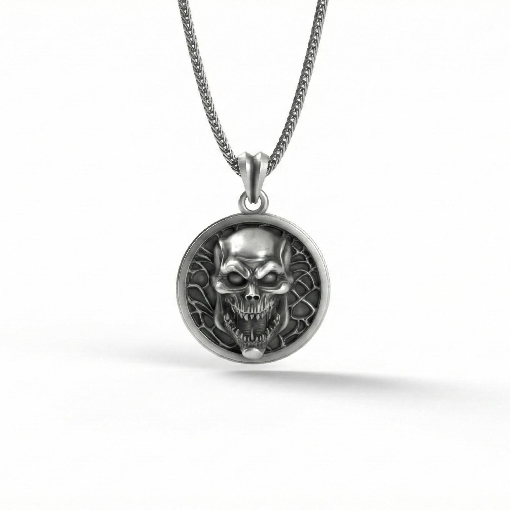 Canavar Kafası Kolye Oksitlenmiş Gümüş Korku Temalı Takı