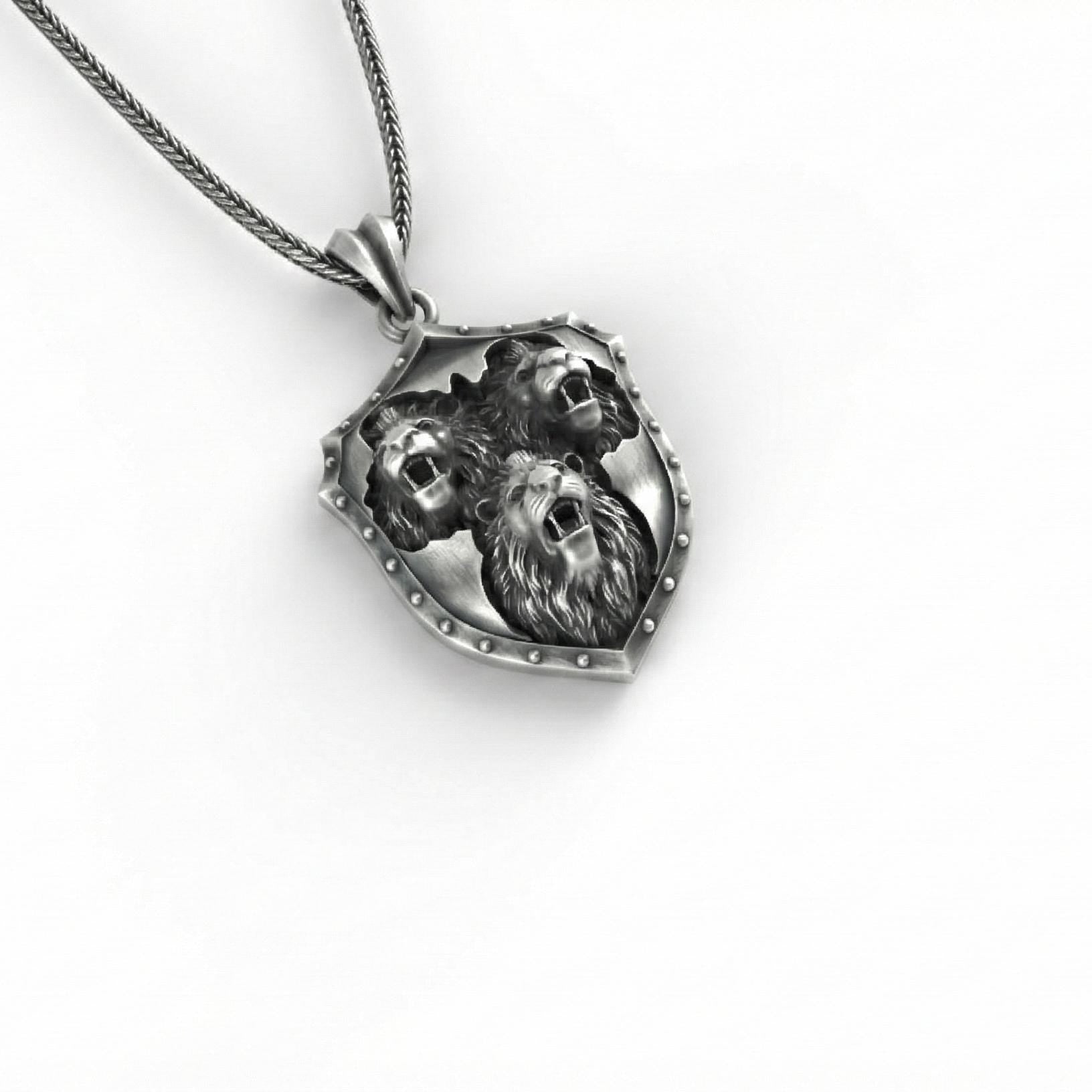 Üç Aslan Kalkan Kolye Ucu Oksitlenmiş Gümüş Takı