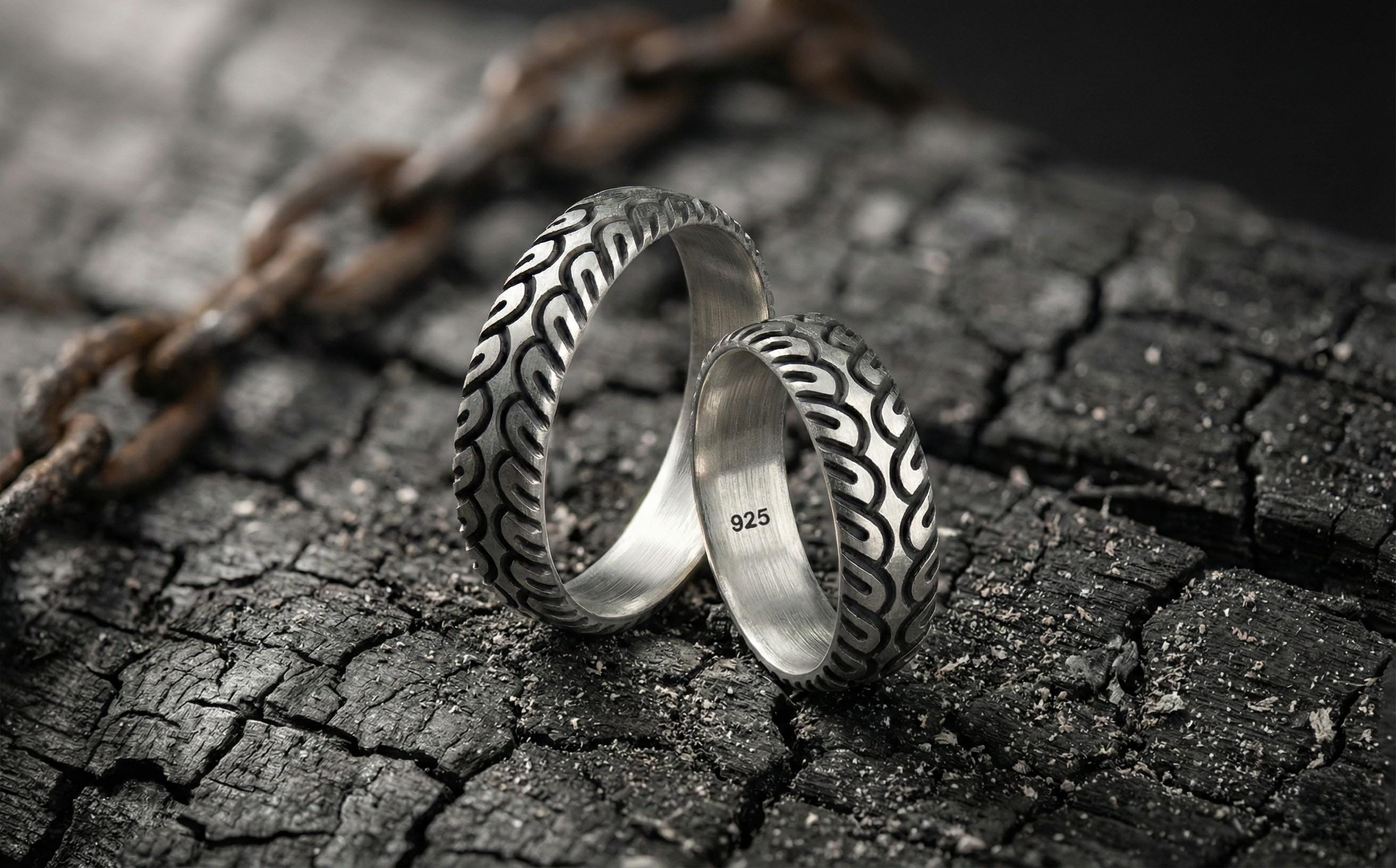 925 Ayar Gümüş Arazi Lastiği Desenli Unisex Yüzük