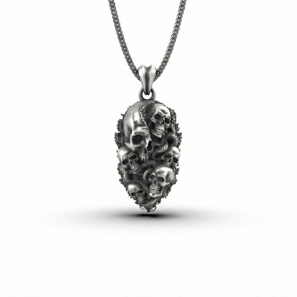 Gotik Kafatası Ve Yılan Temalı Gümüş Kolye
