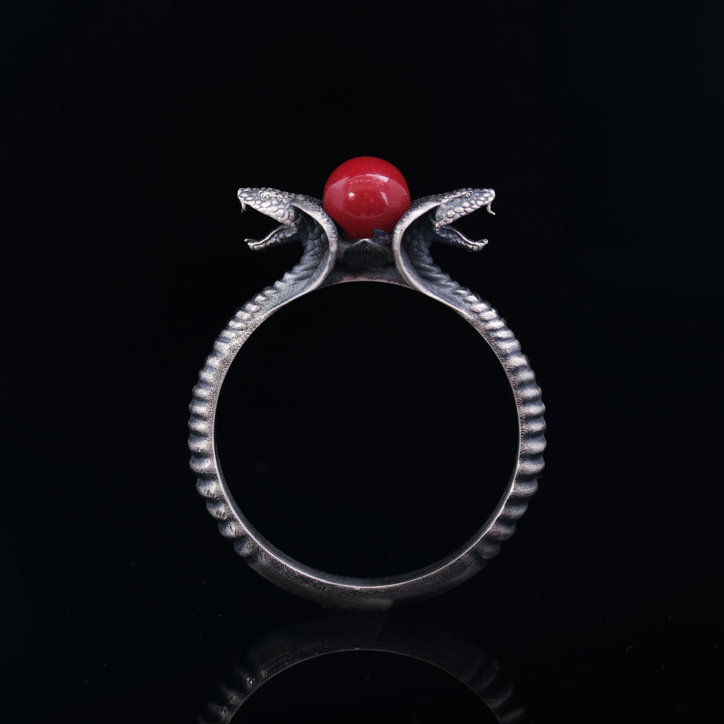 Yılan İnci Yüzük: Gümüş Minimalist Takı