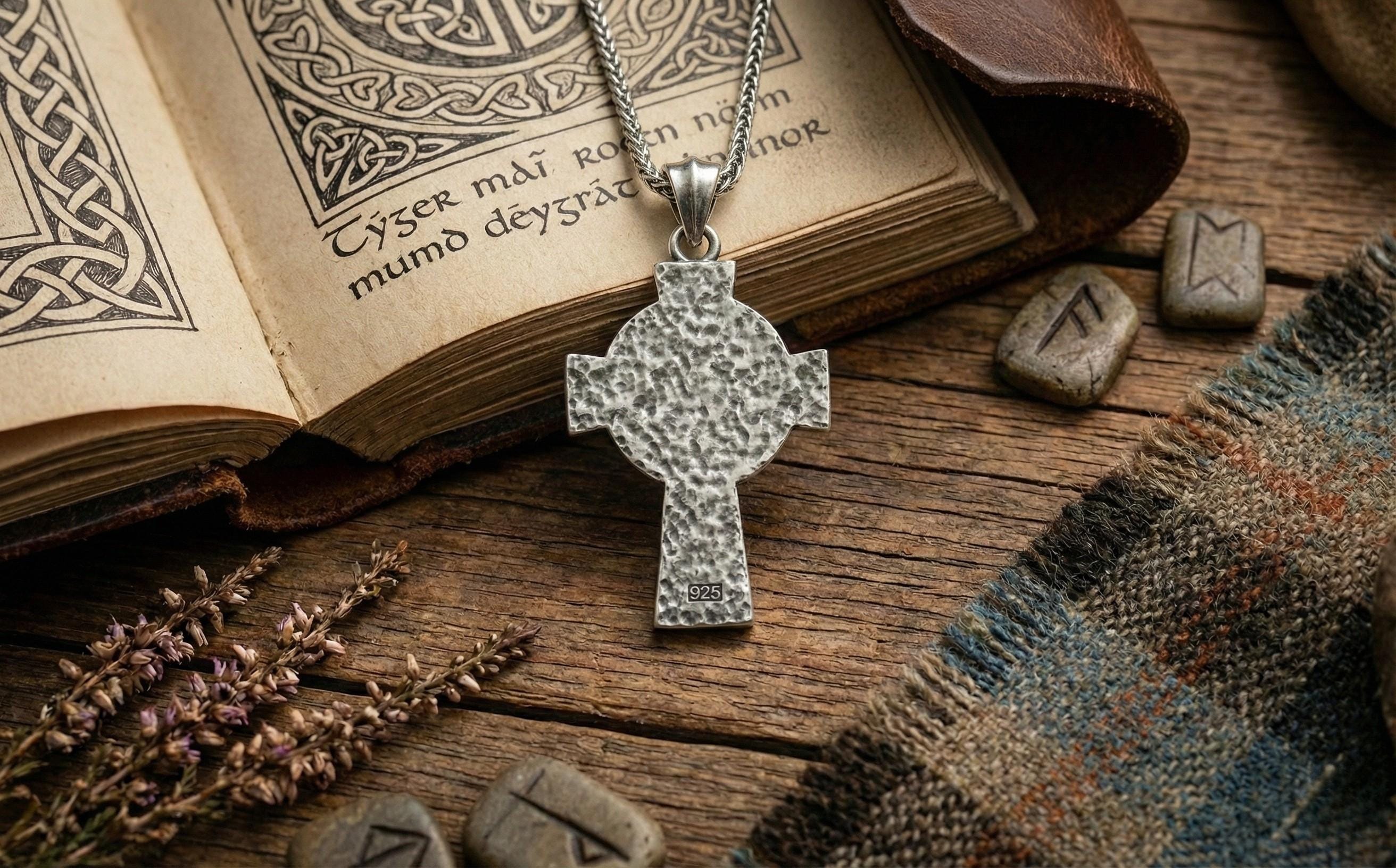 Antik Gümüş Hristiyan Haçı Kolye Ucu