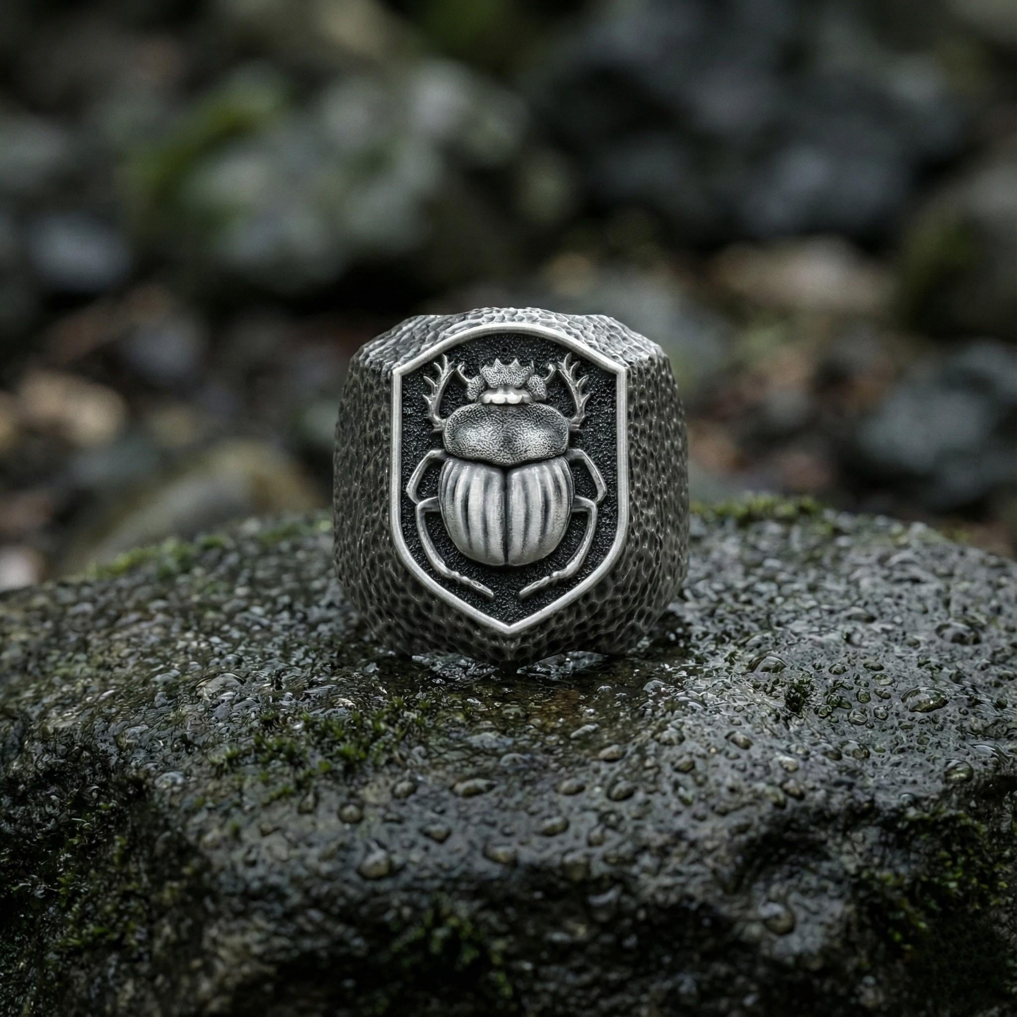 925 Gümüş Mısır Böceği Motifli Yüzük