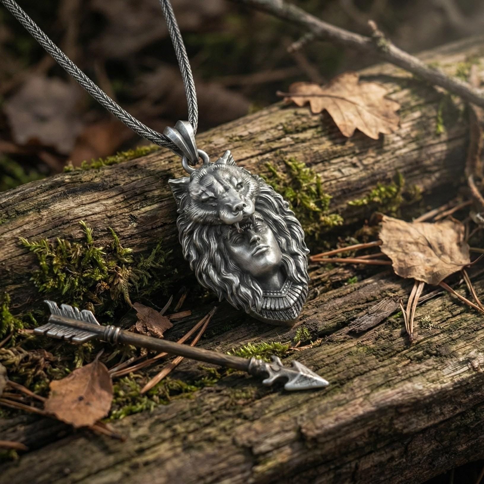 Ulfhednar Kurt Savaşçısı Kolye Ucu Oksitlenmiş Gümüş İskandinav Temalı Kolye