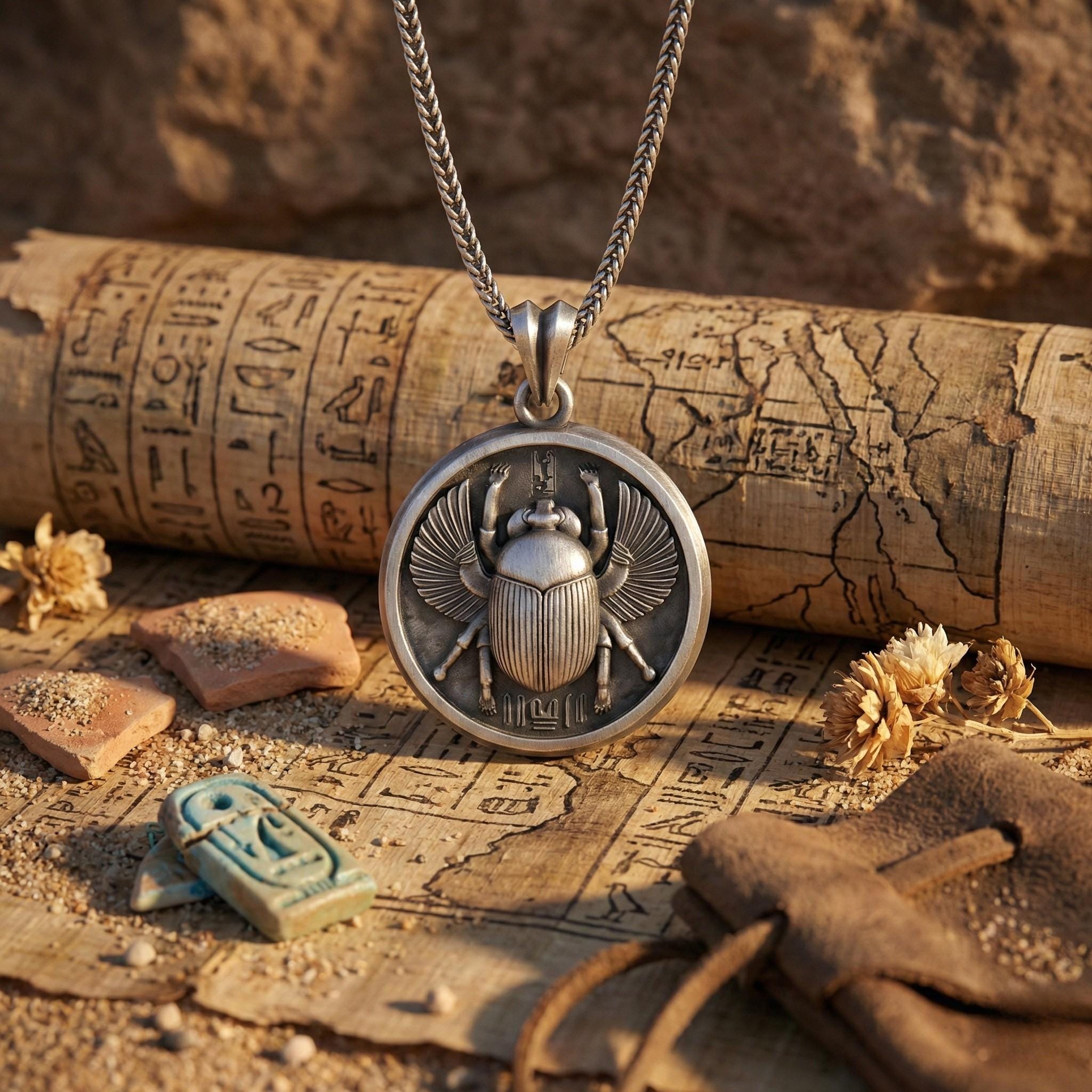 Mısır Böceği Gümüş Kolye Antik Mısır Temalı Takı