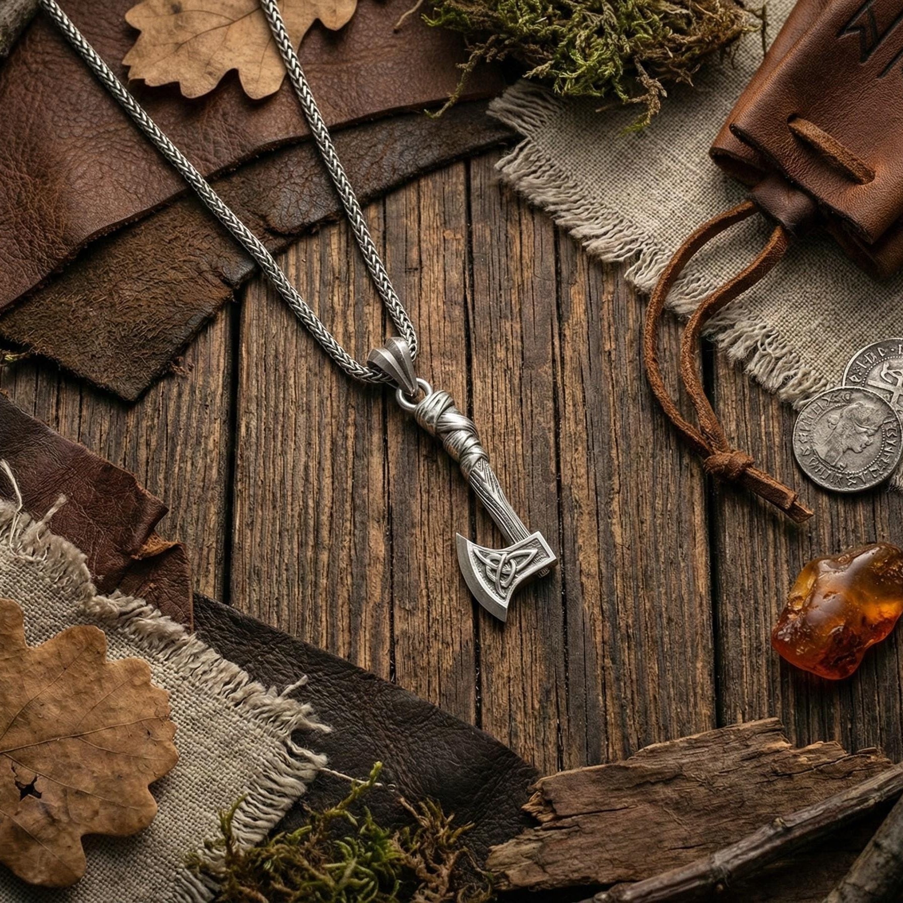 Viking Baltası Kolye Ucu Antik Gümüş İskandinav Takısı