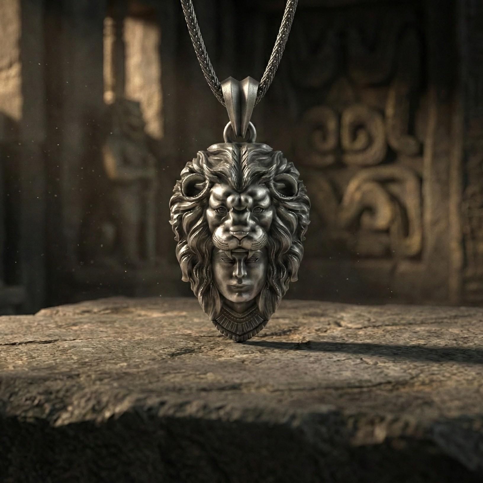 Aslan Başı Takan Avcı Kolye Ucu, Oksitlenmiş Gümüş Takı