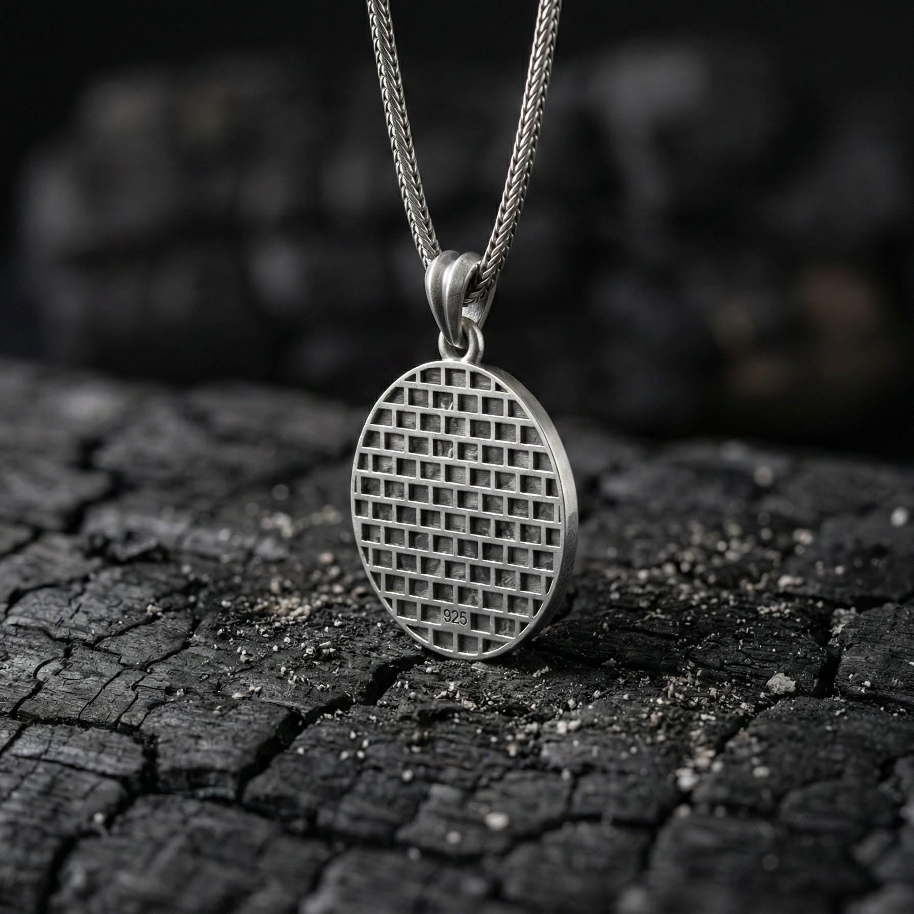 Canavar Kafası Kolye Oksitlenmiş Gümüş Korku Temalı Takı