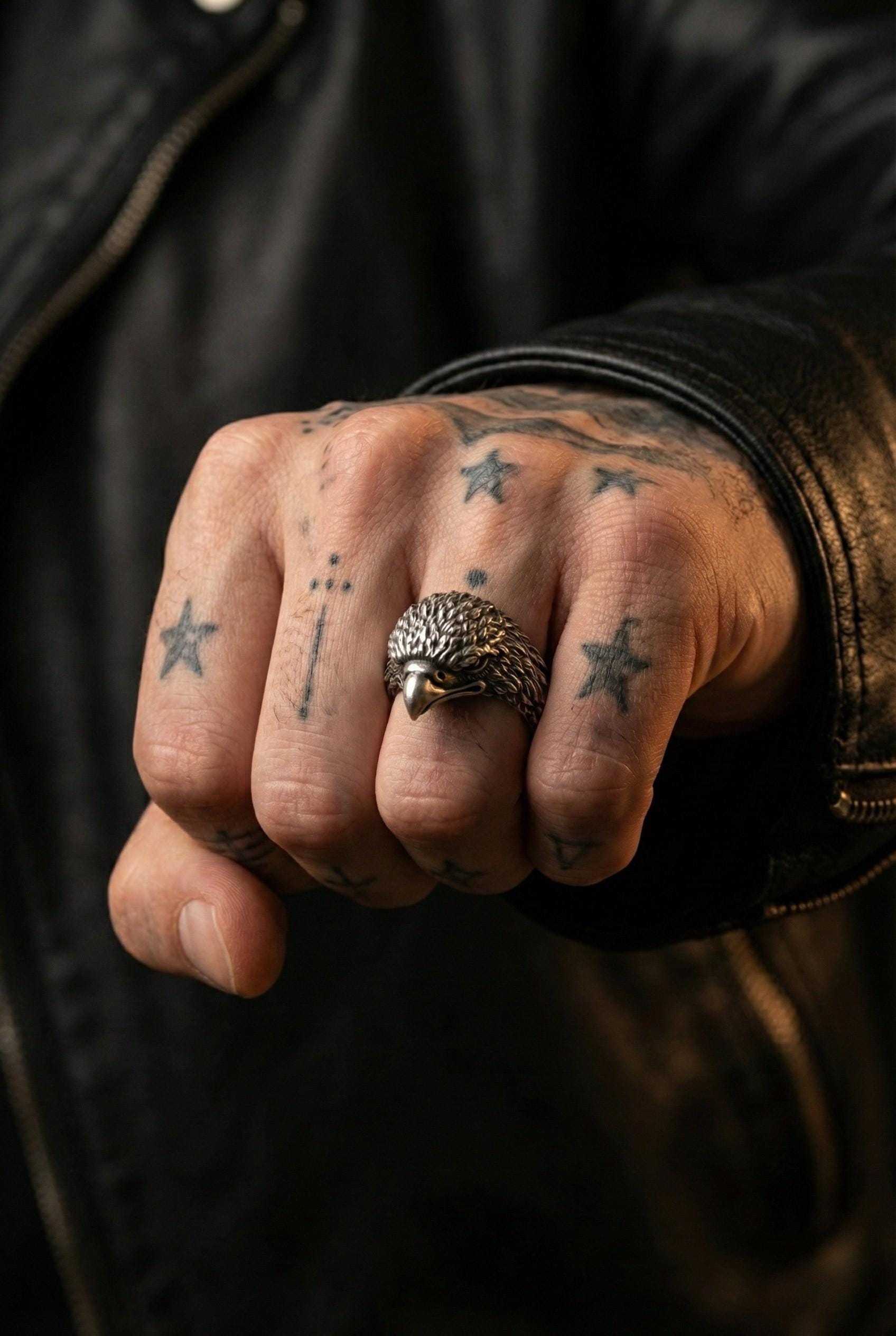 Oksitlenmiş Kartal Başlı Yüzük: Unisex Gümüş Kuş Yüzüğü