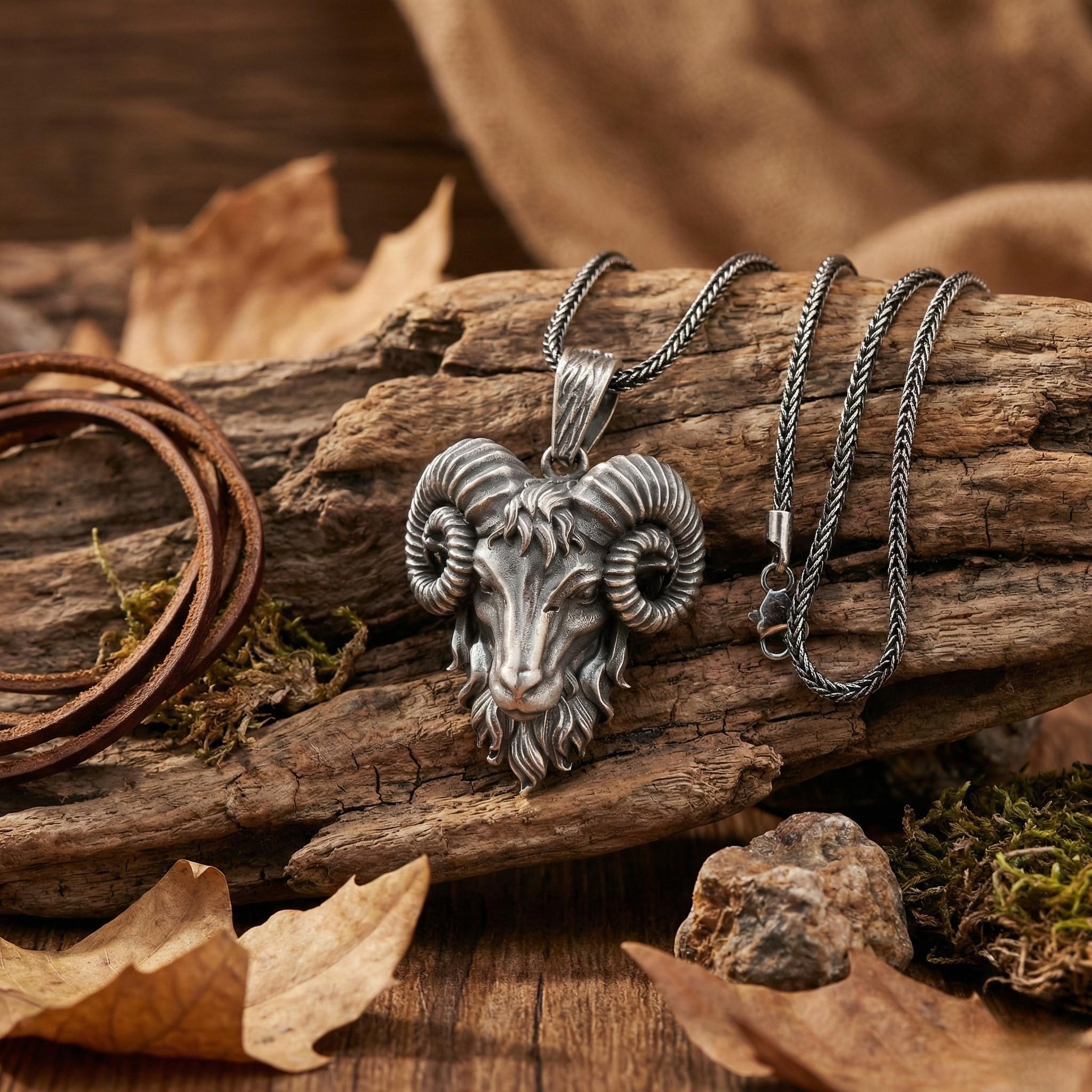 925 Ayar Gümüş Koç Kolye - Oksitli El Yapımı Gotik Kolye